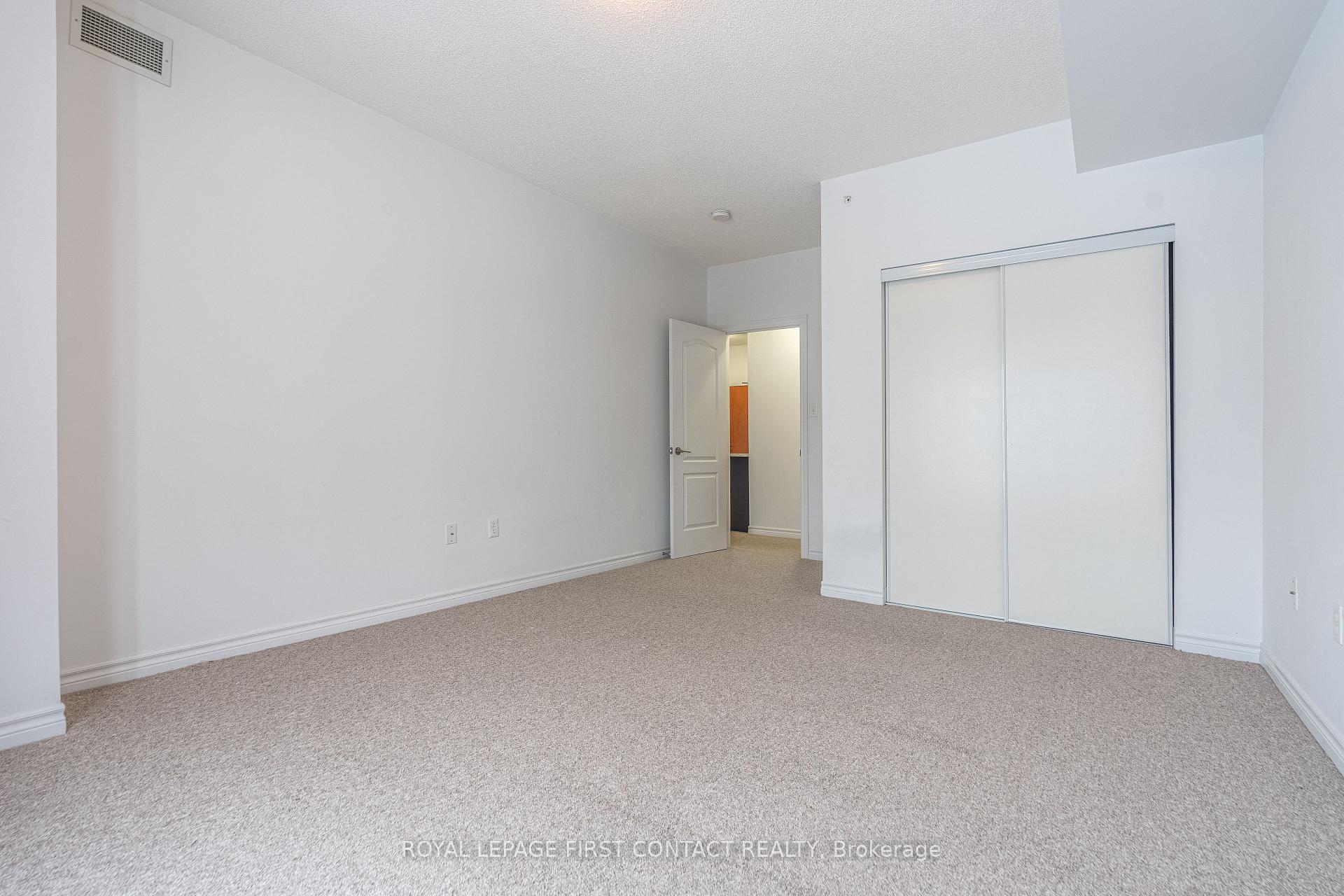 Photo 9 of Unit 311, 720 Yonge Street, Barrie, Rural Barrie Southwest — HOMEH
