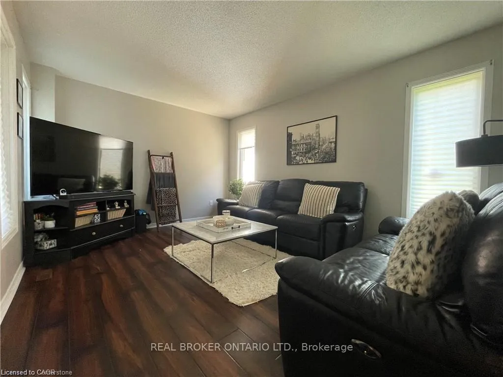 Photo 10 of 39 Sable Drive, Hamilton, Meadowlands — HOMEH
