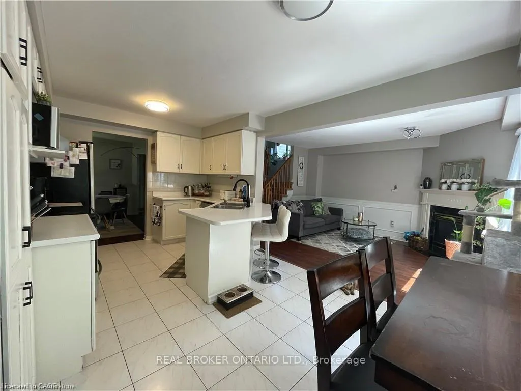 Photo 17 of 39 Sable Drive, Hamilton, Meadowlands — HOMEH