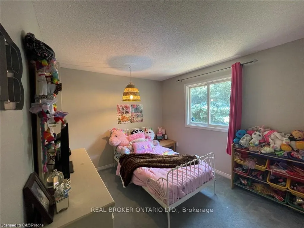 Photo 40 of 39 Sable Drive, Hamilton, Meadowlands — HOMEH