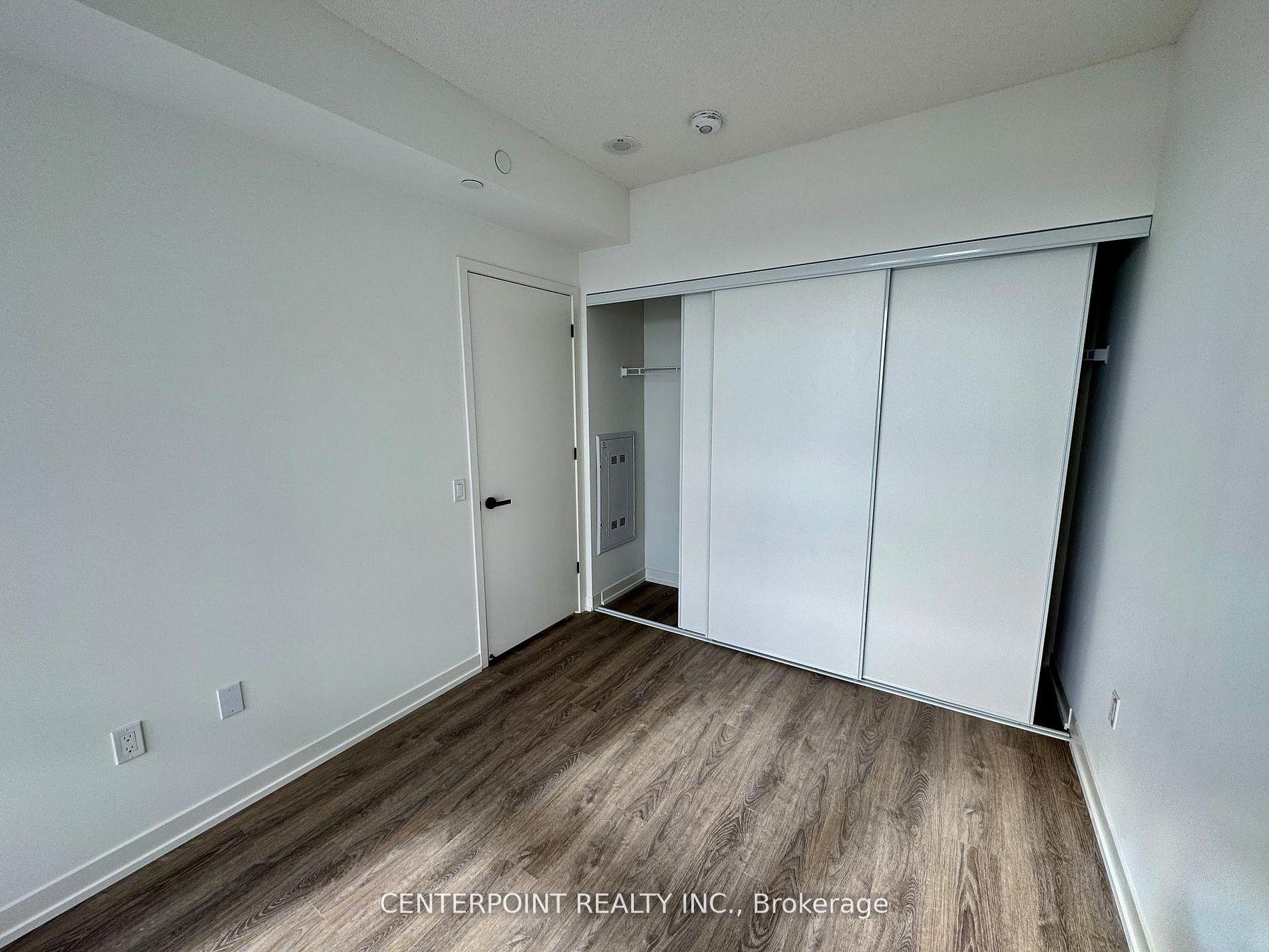 Photo 14 of Unit 810, 8 Interchange Way, Vaughan, Vaughan Corporate Centre — HOMEH