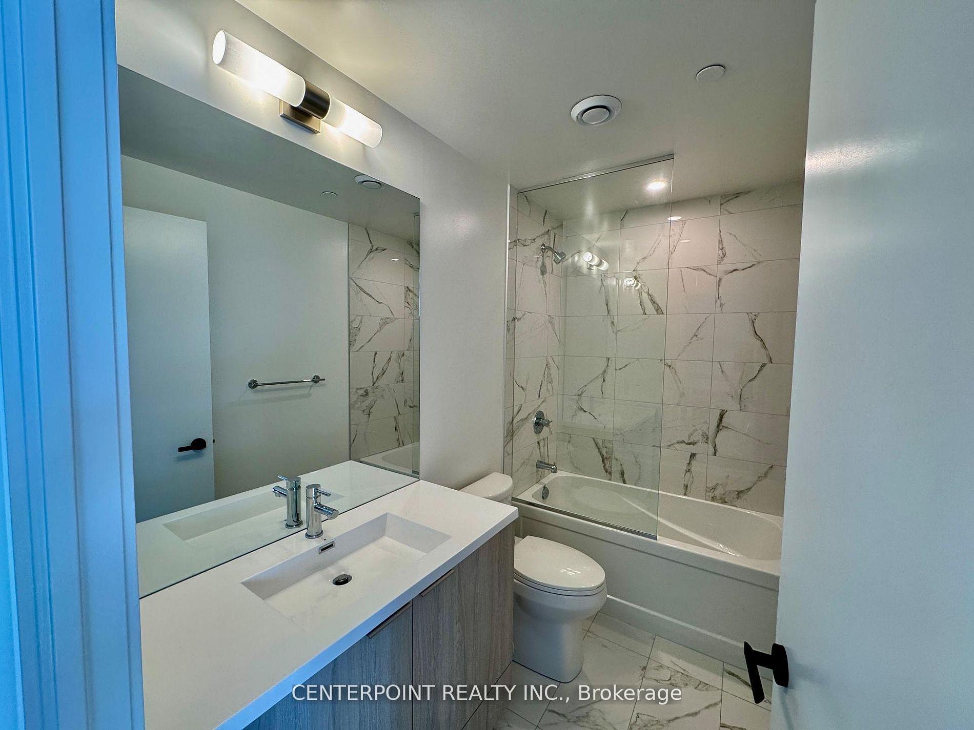 Photo 3 of Unit 810, 8 Interchange Way, Vaughan, Vaughan Corporate Centre — HOMEH