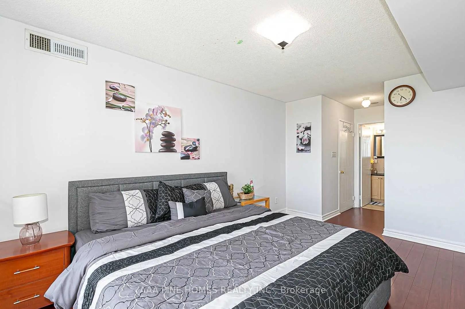 Photo 6 of Unit 1111, 2550 Lawrence Avenue E, Scarborough, Dorset Park — HOMEH