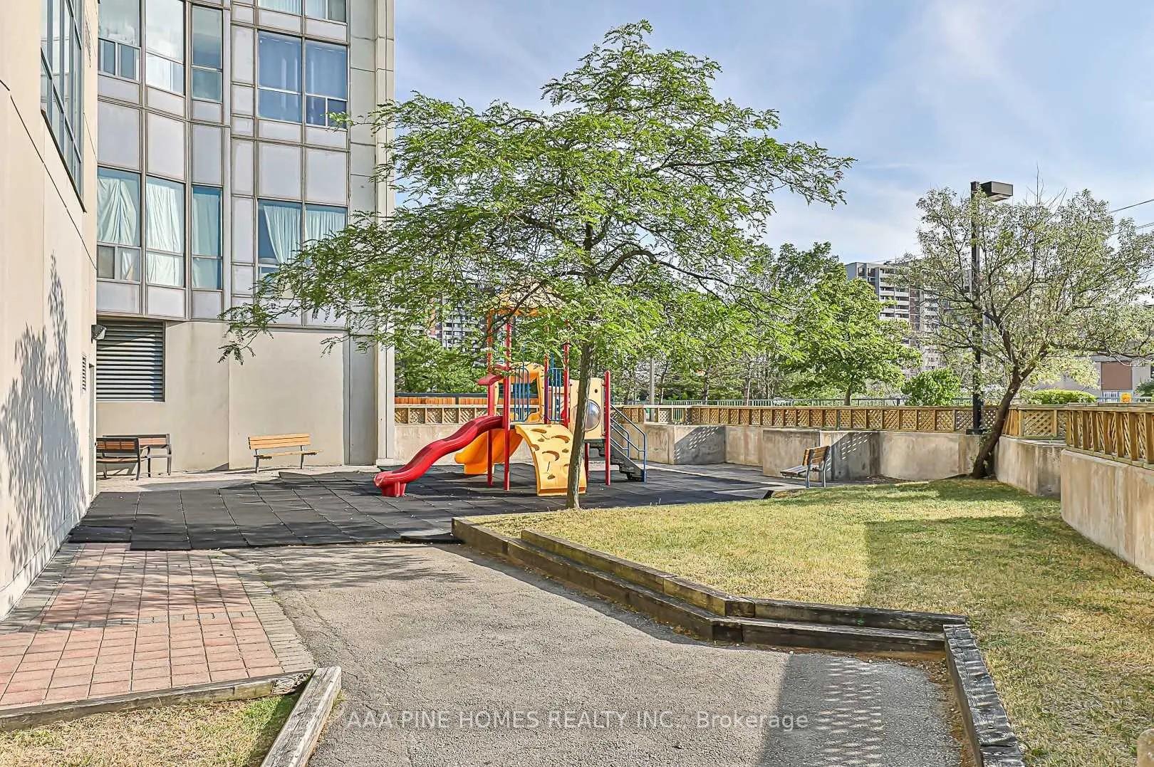 Photo 14 of Unit 1111, 2550 Lawrence Avenue E, Scarborough, Dorset Park — HOMEH