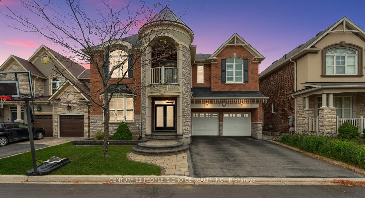 Front of 318 Laundon Terrace