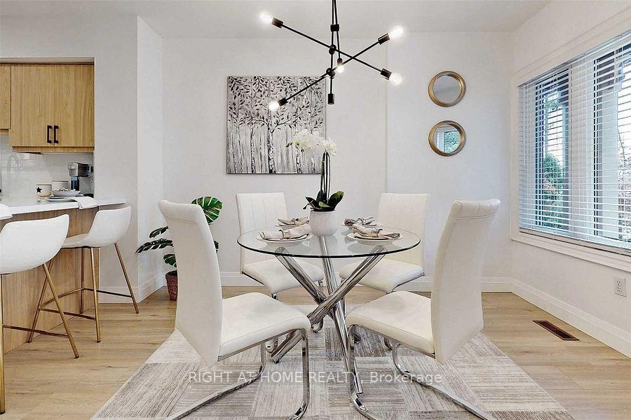 Photo 6 of Unit 2, 735 New Westminster Drive, Vaughan, Brownridge — HOMEH