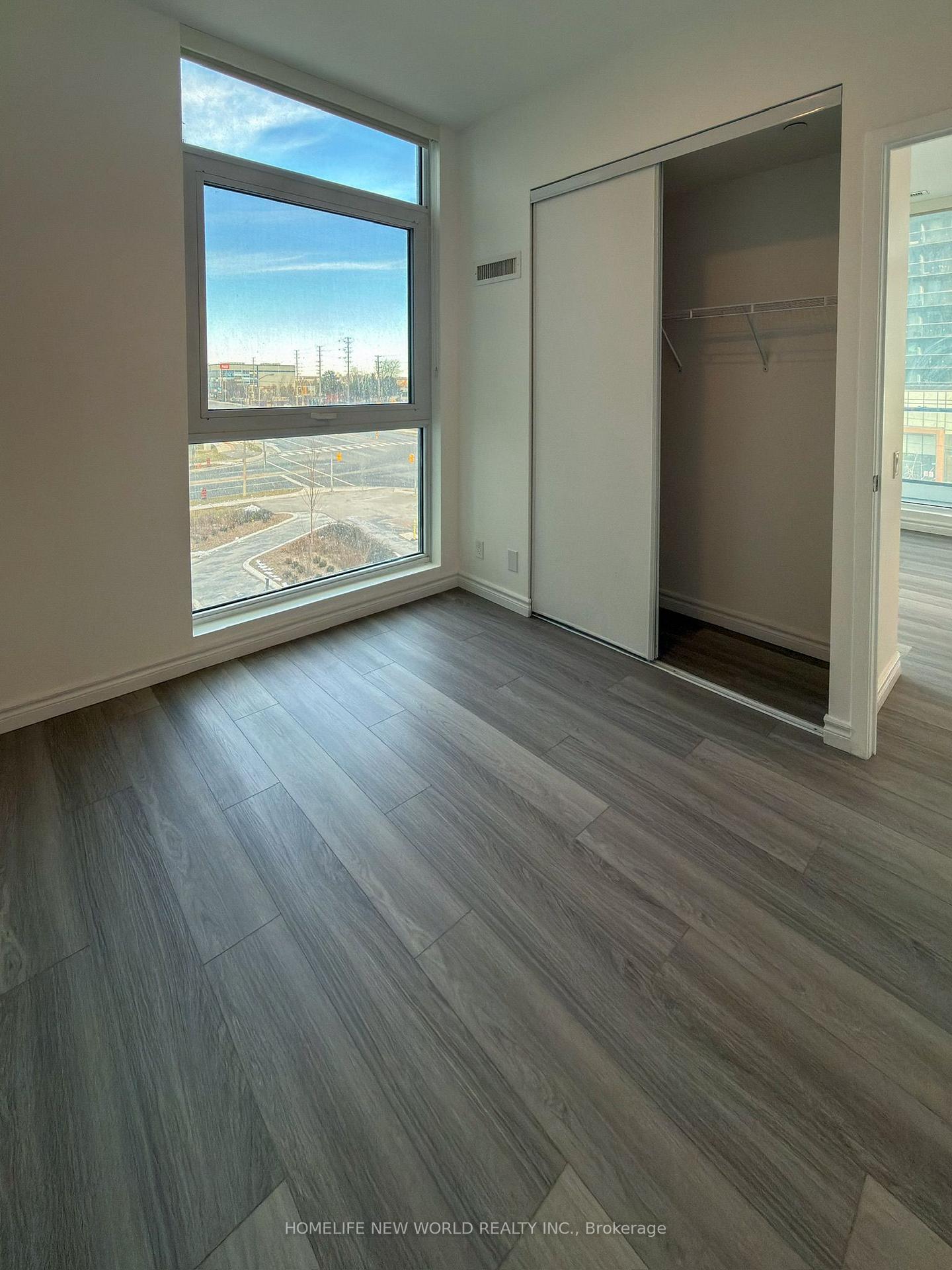 Photo 7 of Unit 309, 7890 Jane Street, Vaughan, Vaughan Corporate Centre — HOMEH