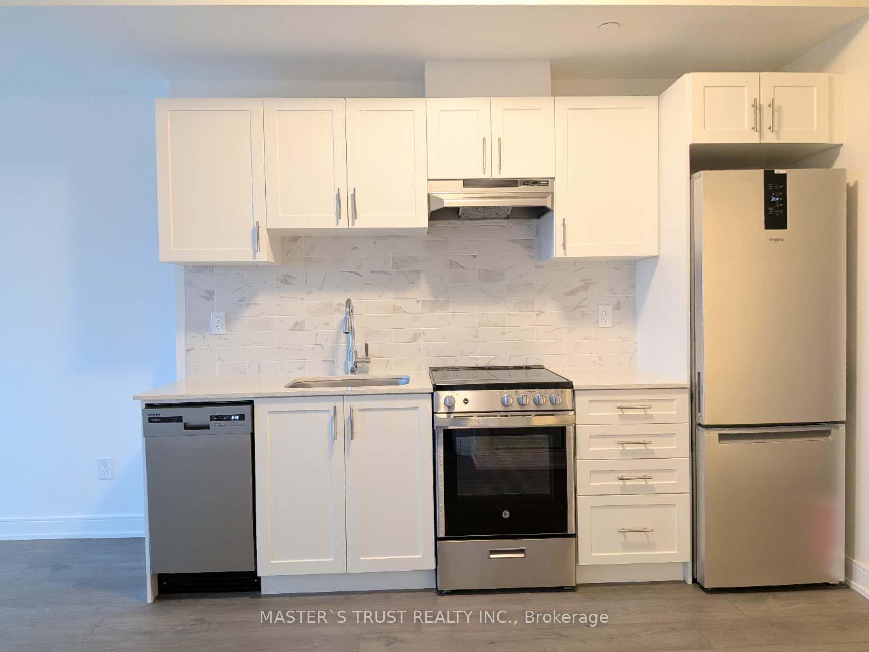 Photo 5 of Unit 1007, 715 Davis Drive, Newmarket, Huron Heights-Leslie Valley — HOMEH