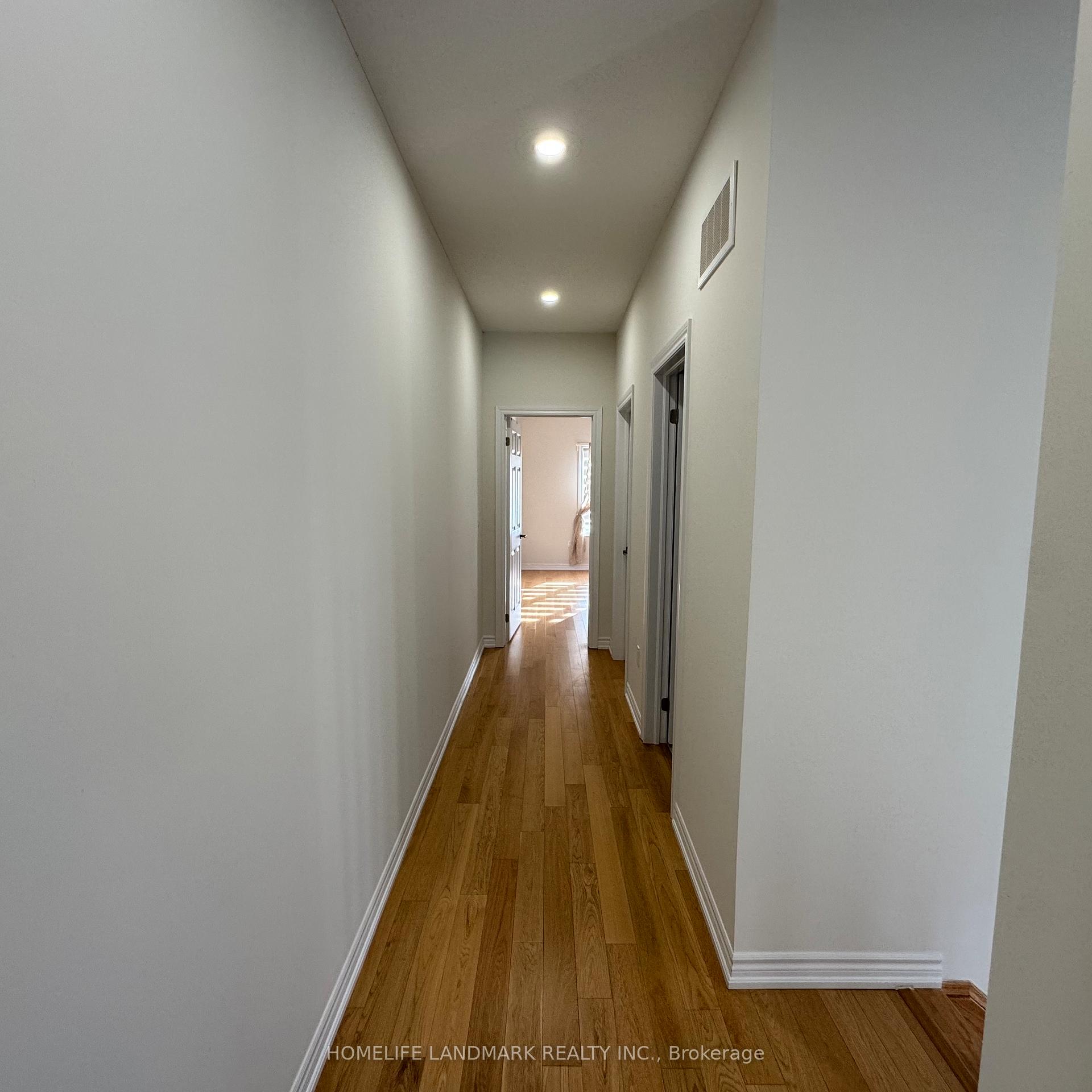 Photo 13 of 43 George Peach Avenue, Markham, Victoria Square — HOMEH