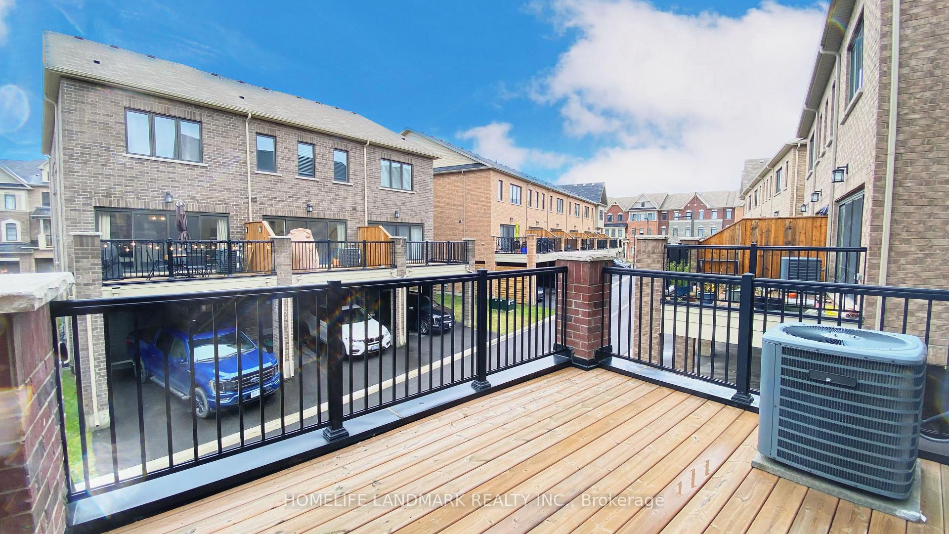 Photo 26 of 43 George Peach Avenue, Markham, Victoria Square — HOMEH