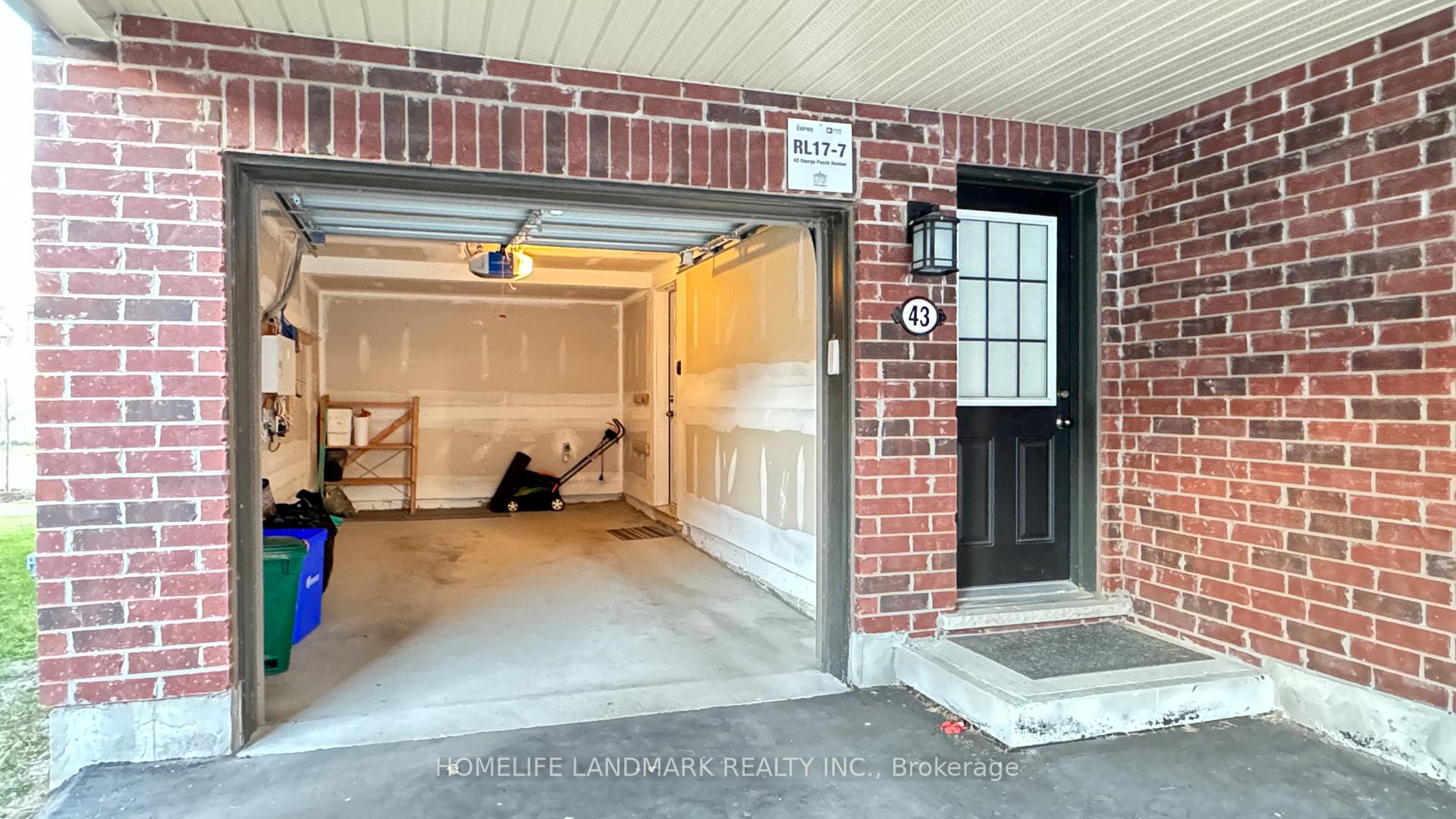 Photo 24 of 43 George Peach Avenue, Markham, Victoria Square — HOMEH