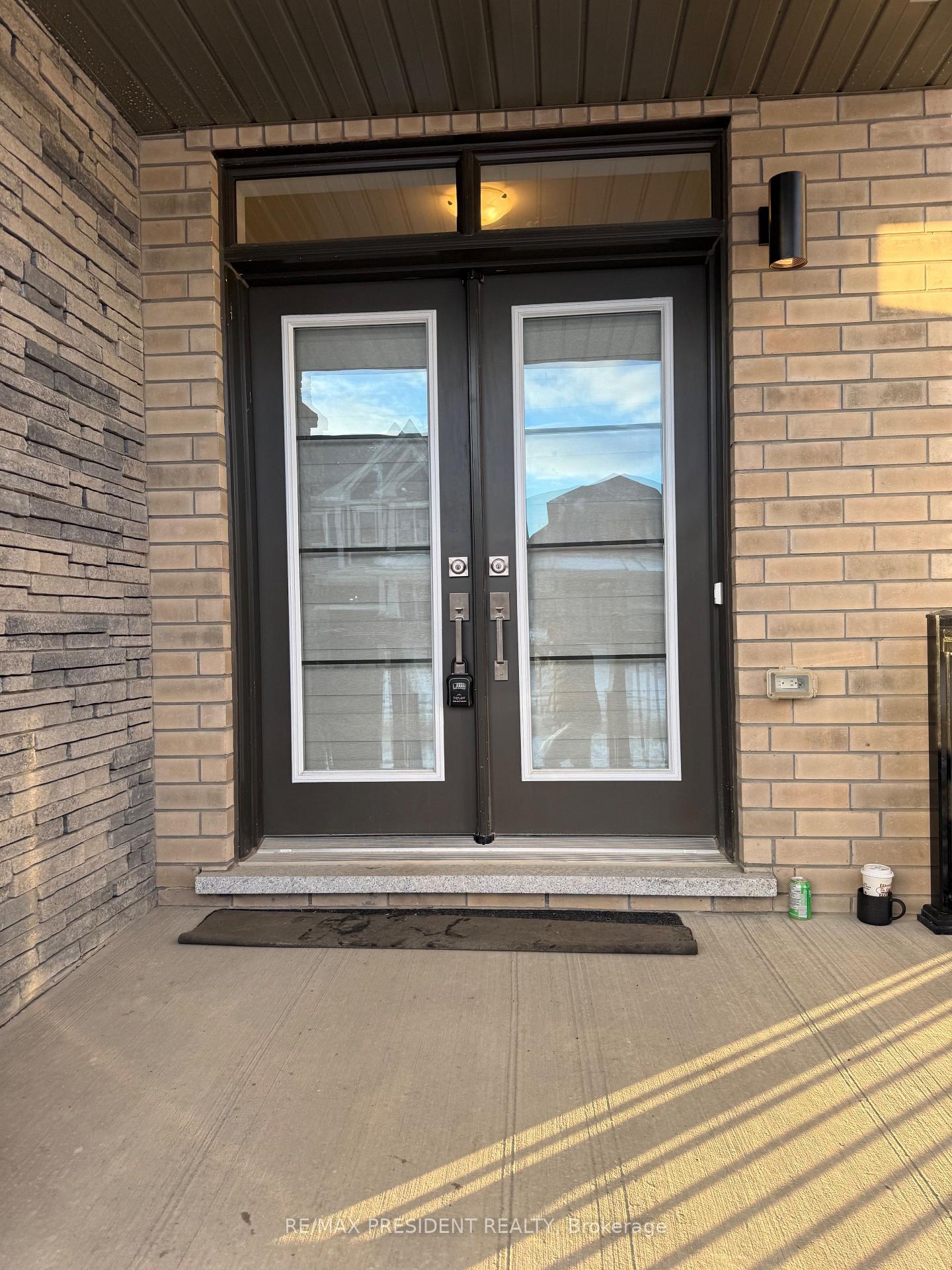 Photo 3 of 21 Velvet Way, Thorold, Rolling Meadows — HOMEH
