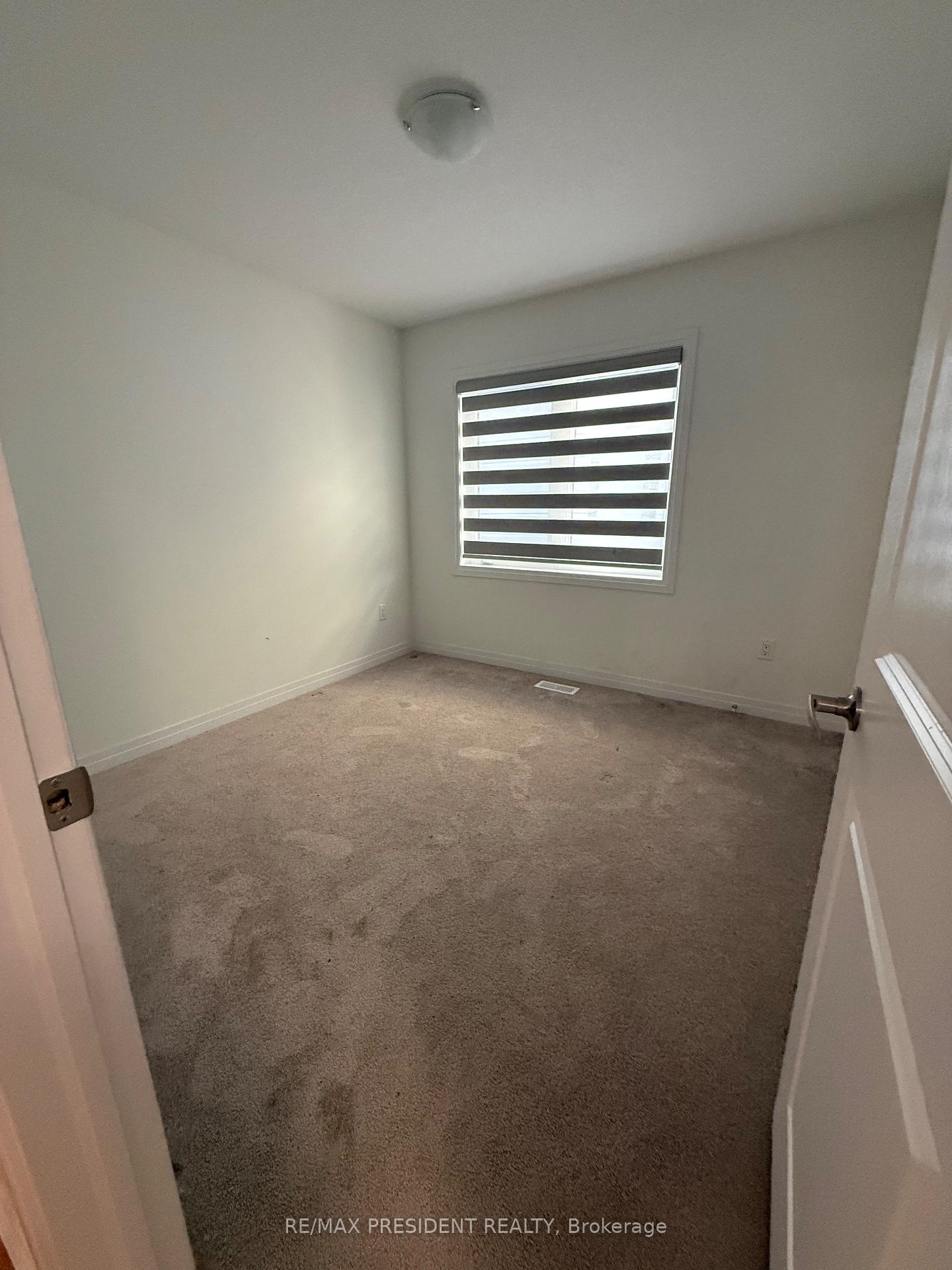 Photo 14 of 21 Velvet Way, Thorold, Rolling Meadows — HOMEH