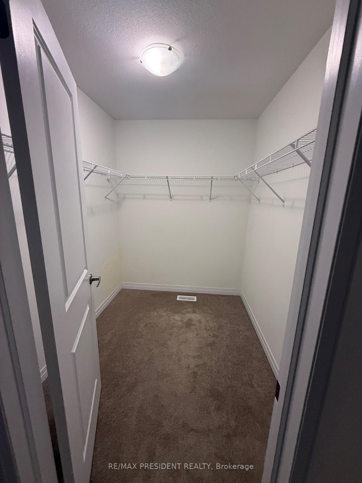 Photo 5 of 21 Velvet Way, Thorold, Rolling Meadows — HOMEH