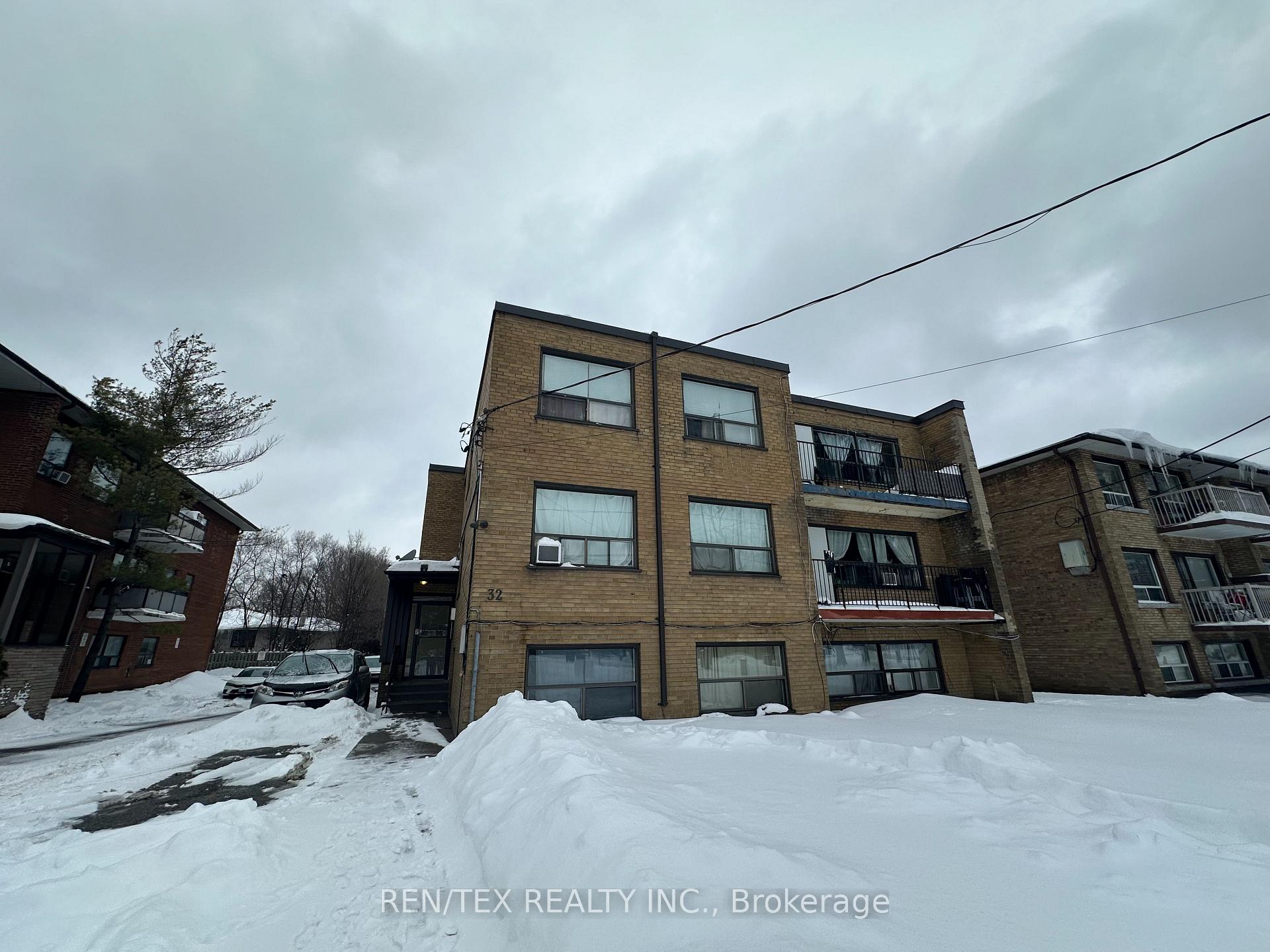 Photo 1 of Unit 9, 32 Hotspur Road, Toronto, Englemount-Lawrence — HOMEH
