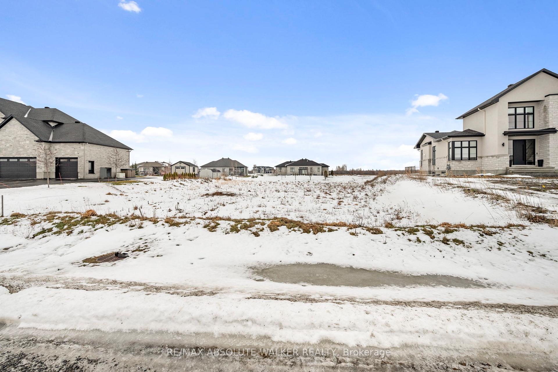 Photo 4 of 4011 Perennial Way, Ottawa, Greely — HOMEH