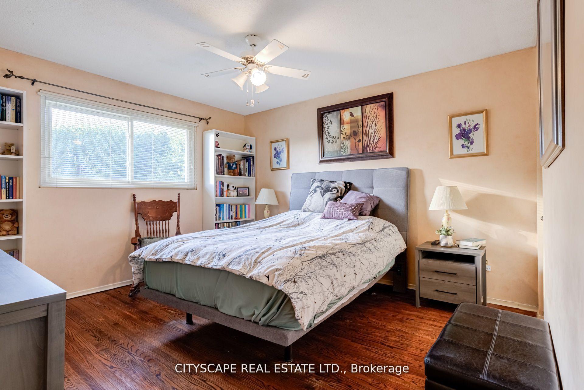 Photo 9 of 22 Jade Crescent, Brampton, Northgate — HOMEH