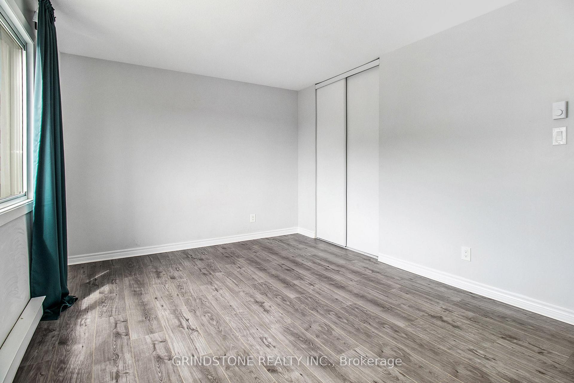 Photo 17 of Unit 216, 216 Viewmount Drive, Ottawa, Borden Farm/Stewart Farm/Carleton Heights/Parkwood Hills — HOMEH