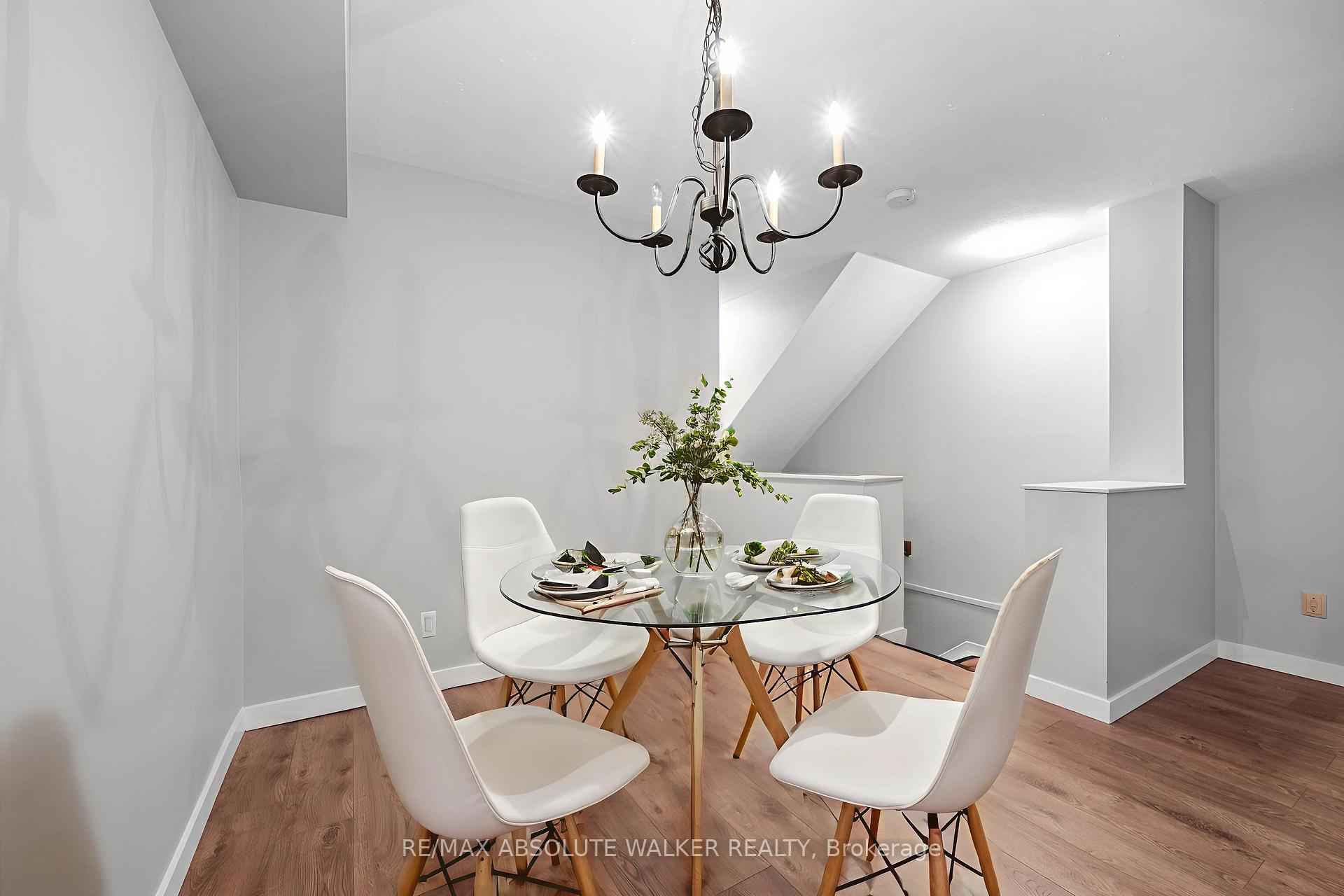 Photo 18 of 1673 Locksley Lane, Ottawa, Beaconwood — HOMEH