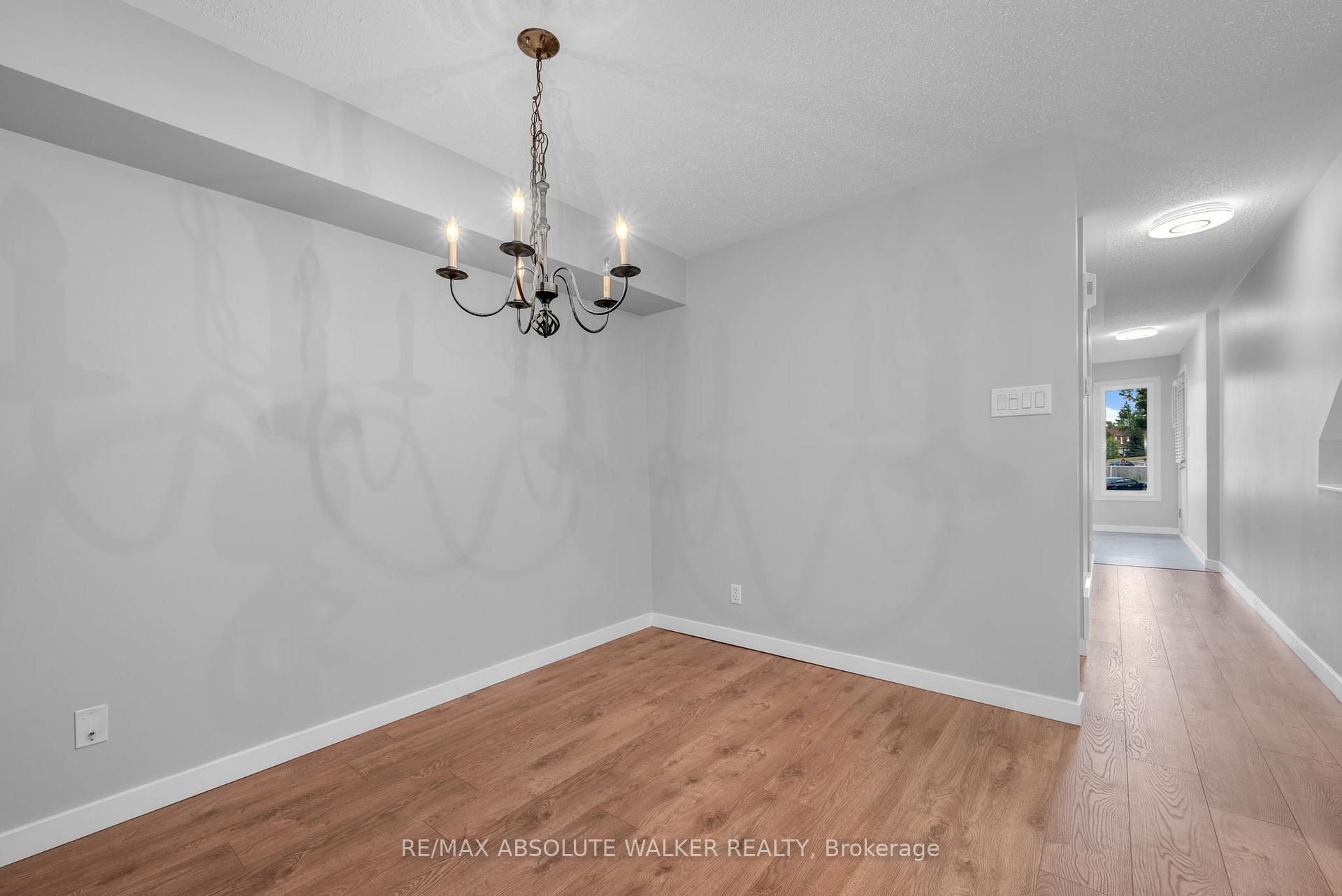 Photo 20 of 1673 Locksley Lane, Ottawa, Beaconwood — HOMEH