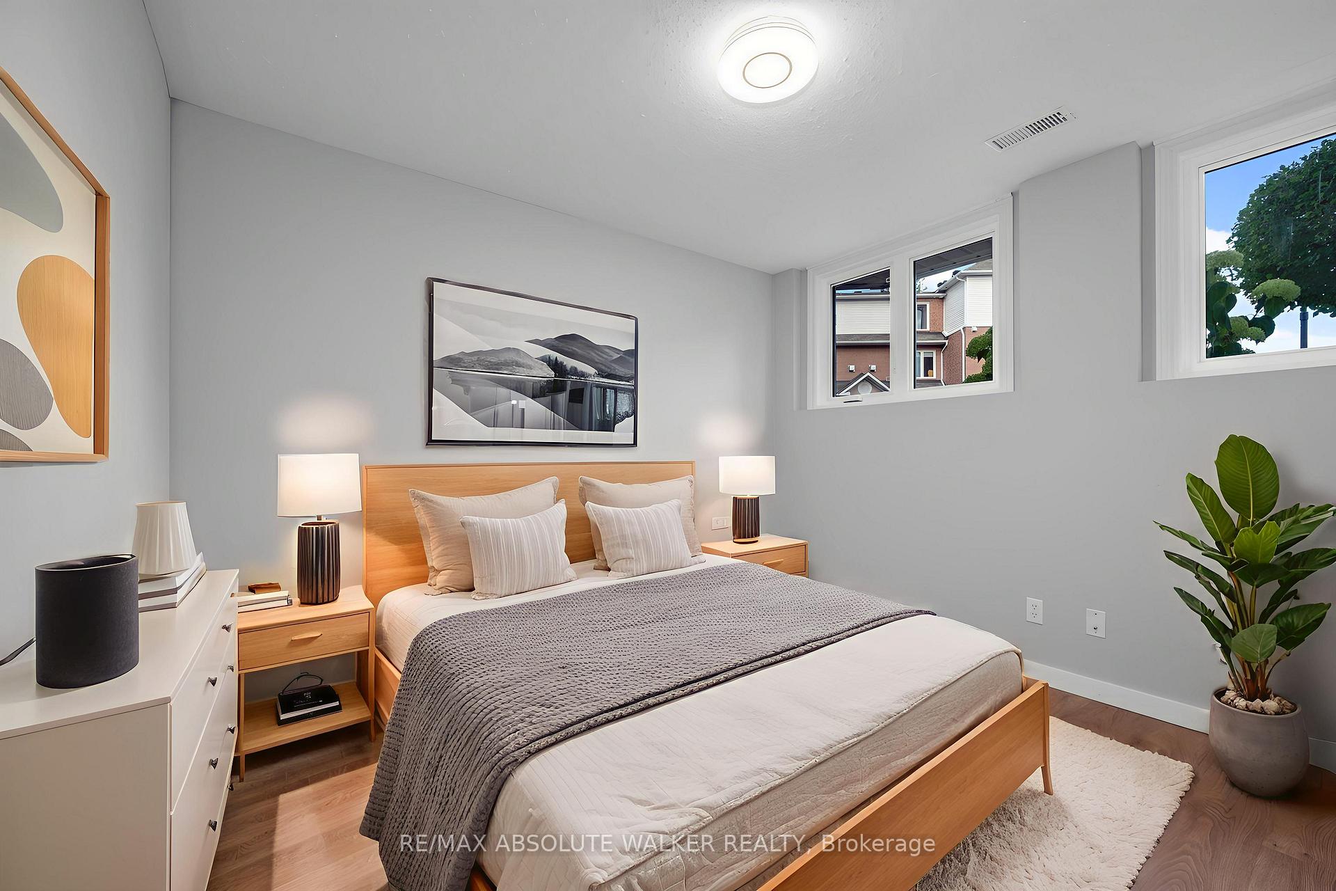 Photo 19 of 1673 Locksley Lane, Ottawa, Beaconwood — HOMEH