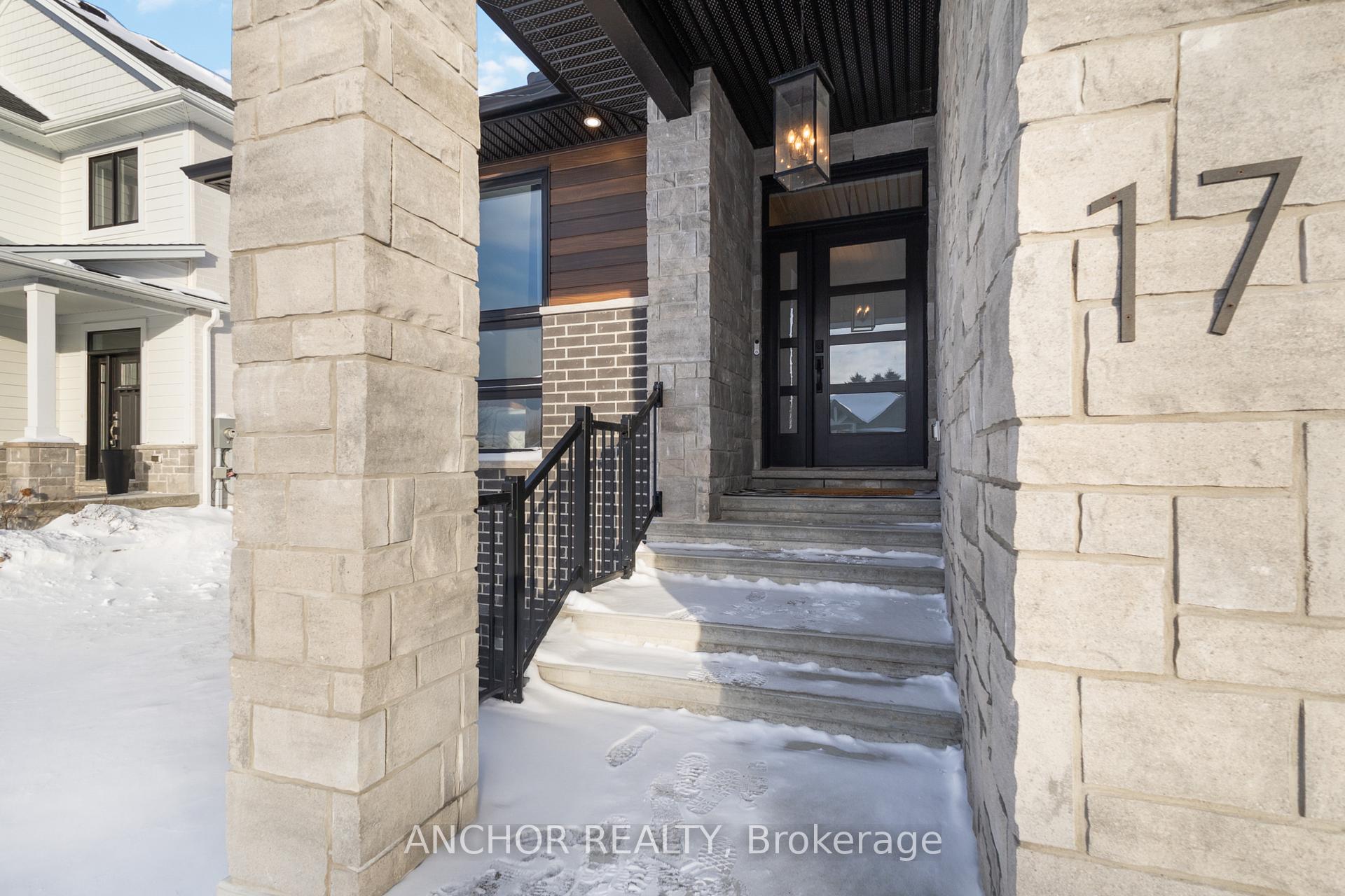 Photo 20 of 17 Kemp Crescent, Strathroy-Caradoc, NE — HOMEH