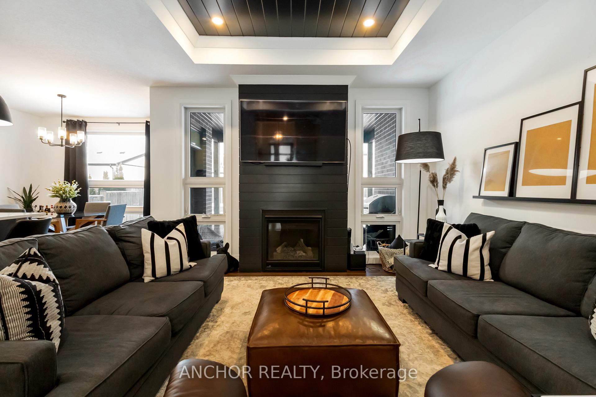 Photo 12 of 17 Kemp Crescent, Strathroy-Caradoc, NE — HOMEH