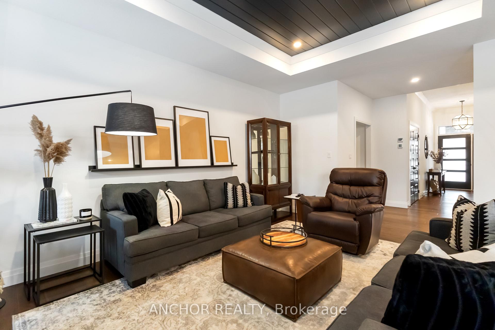Photo 45 of 17 Kemp Crescent, Strathroy-Caradoc, NE — HOMEH