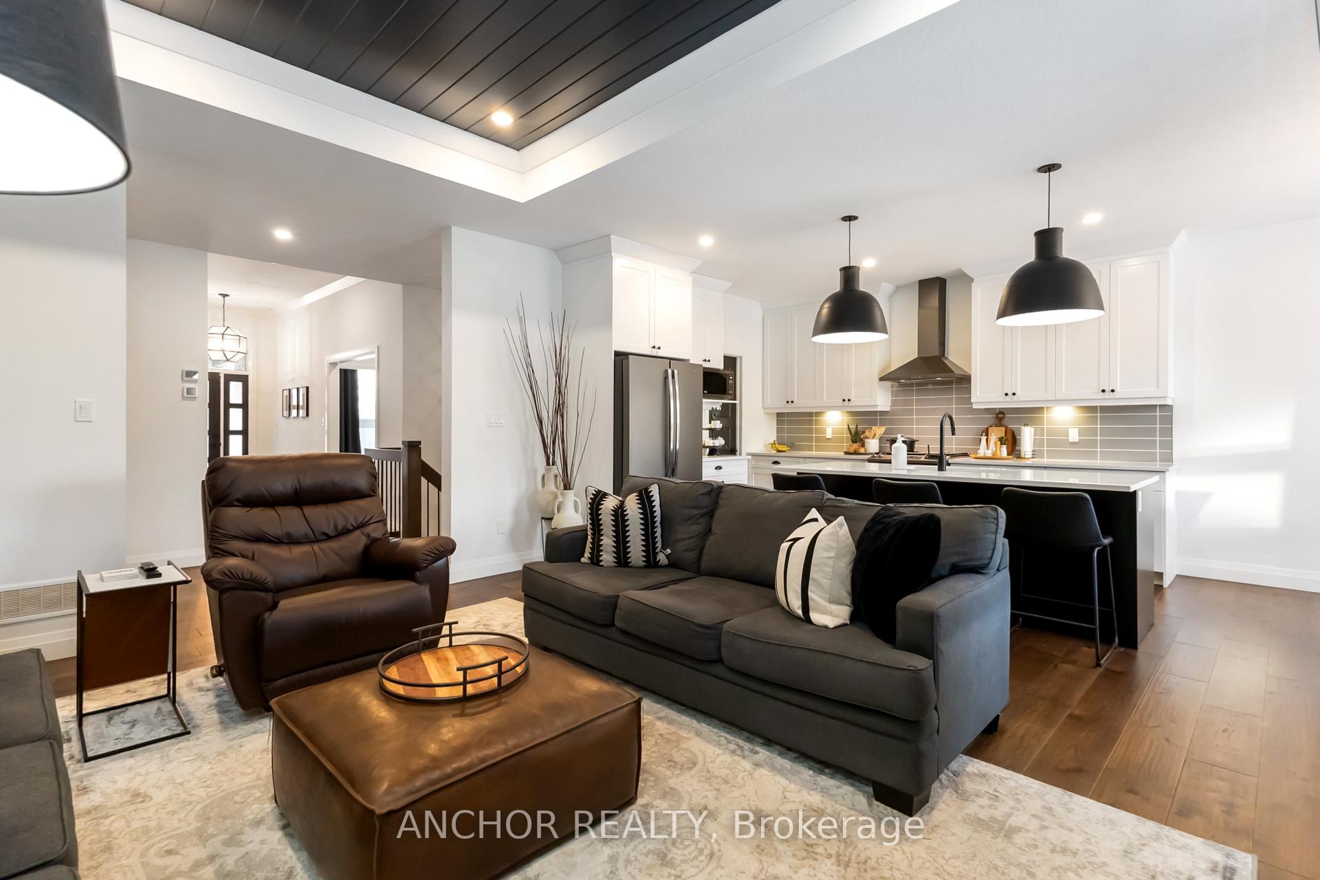 Photo 9 of 17 Kemp Crescent, Strathroy-Caradoc, NE — HOMEH
