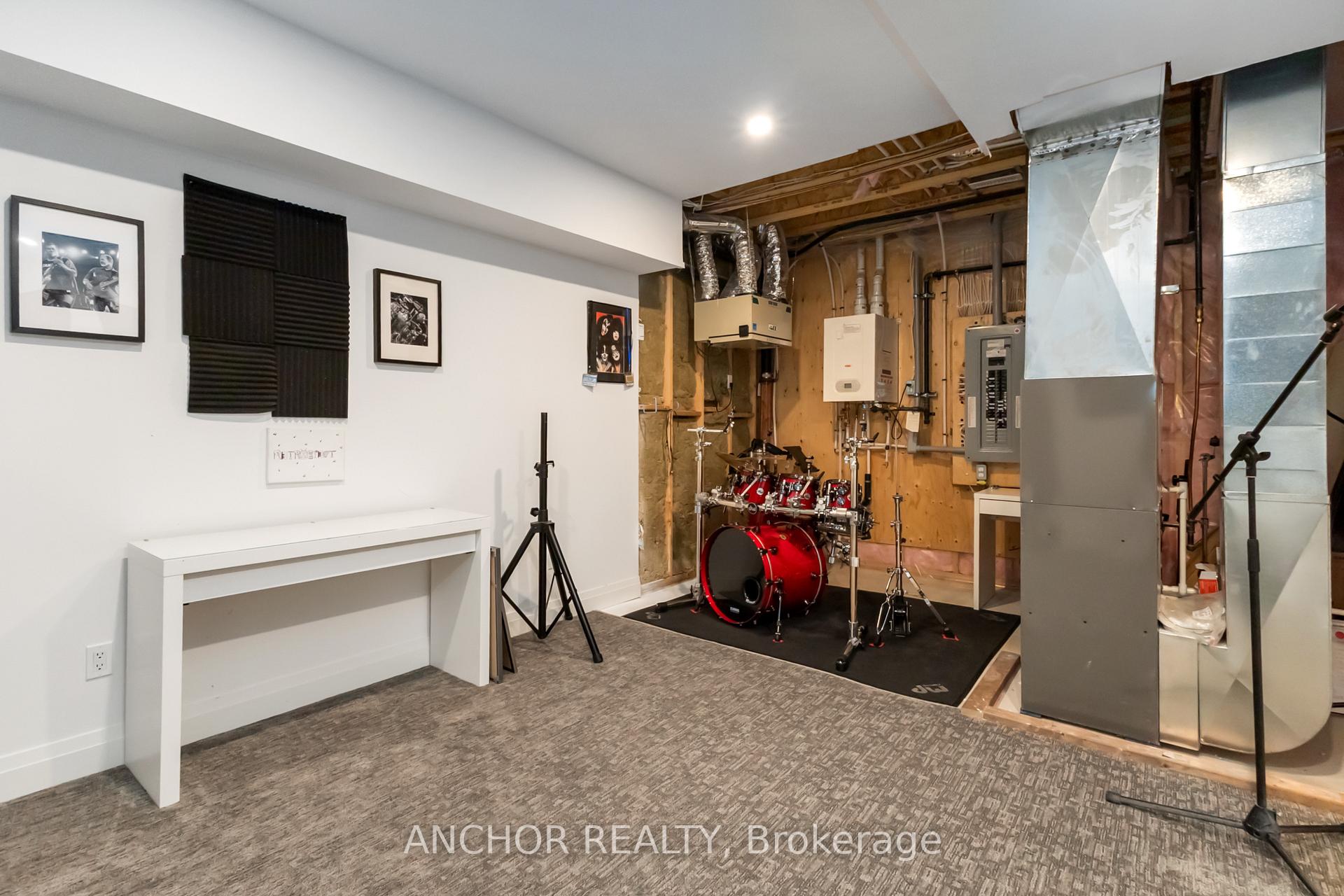 Photo 42 of 17 Kemp Crescent, Strathroy-Caradoc, NE — HOMEH