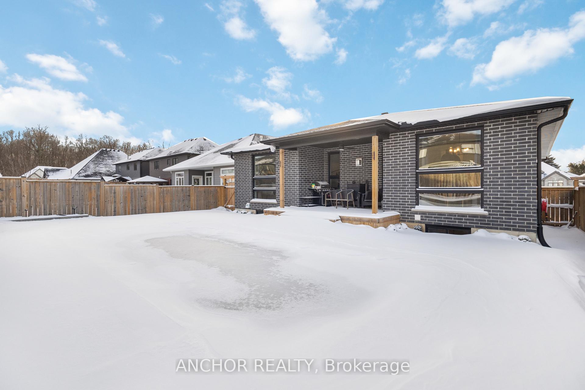 Photo 40 of 17 Kemp Crescent, Strathroy-Caradoc, NE — HOMEH