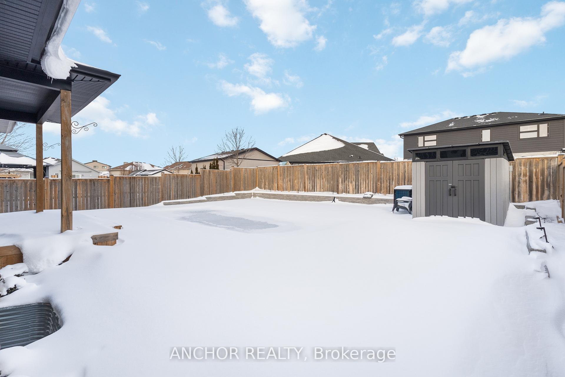 Photo 39 of 17 Kemp Crescent, Strathroy-Caradoc, NE — HOMEH