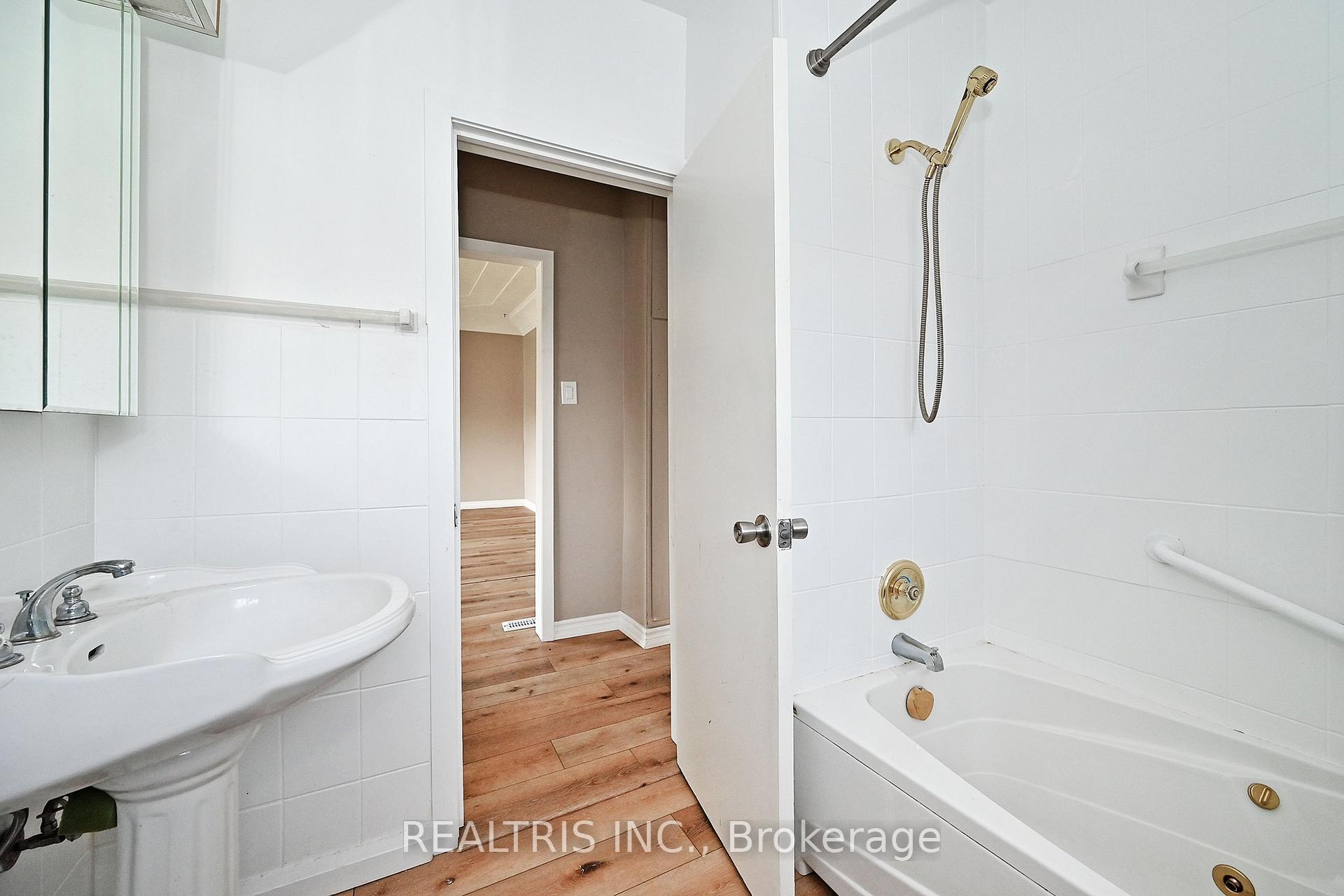 Photo 37 of 6 Lucerne Place, St. Catharines, Oakdale — HOMEH