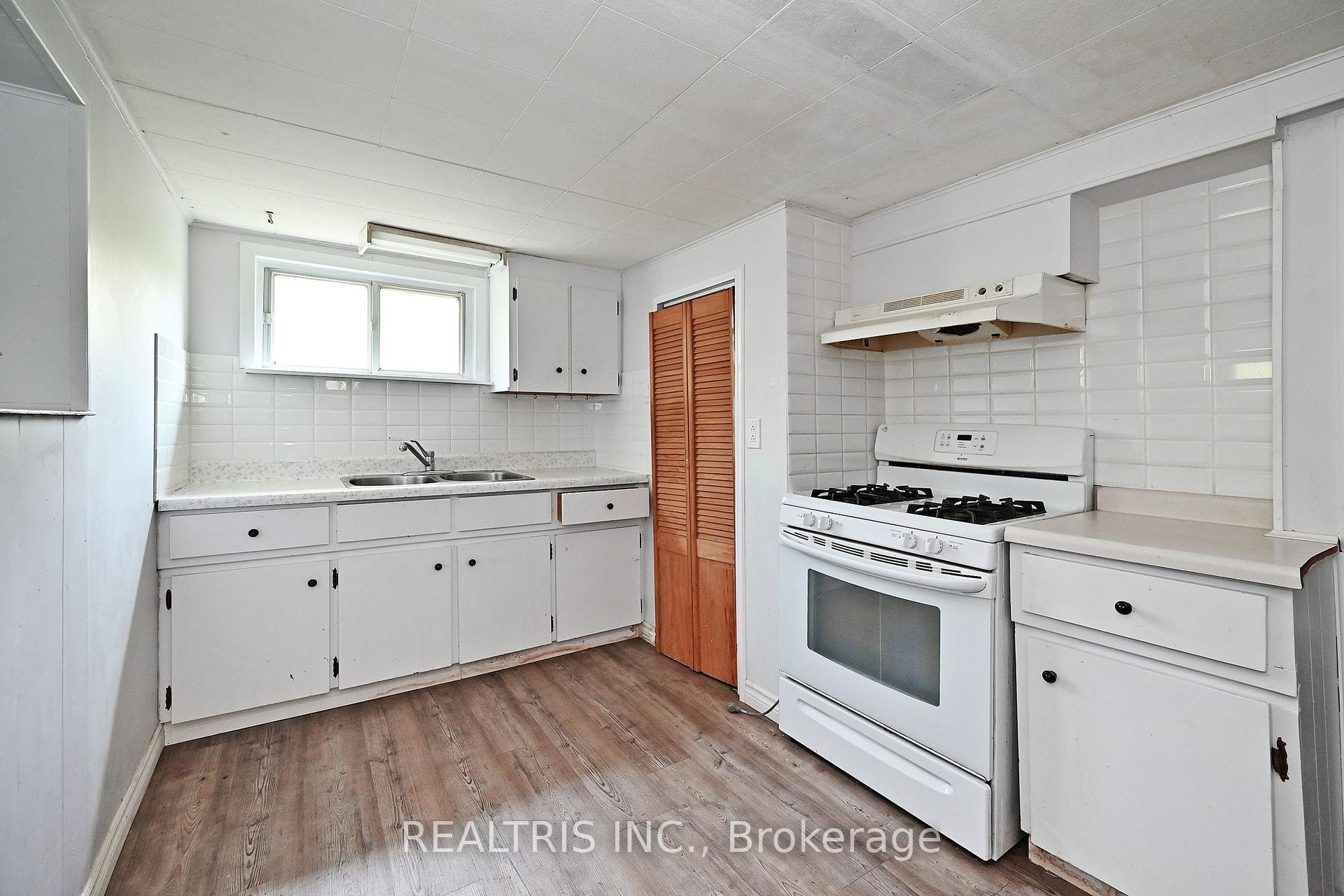 Photo 38 of 6 Lucerne Place, St. Catharines, Oakdale — HOMEH