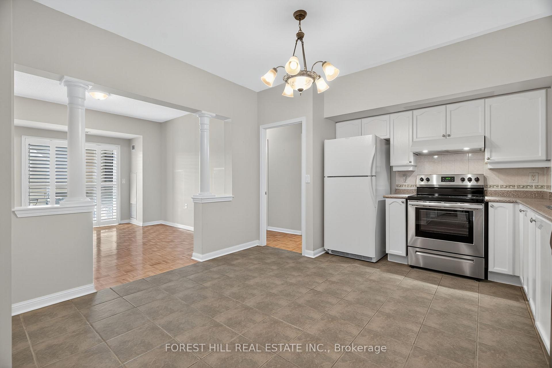 Photo 2 of Unit 115, 2500 Rutherford Road, Vaughan, Maple — HOMEH