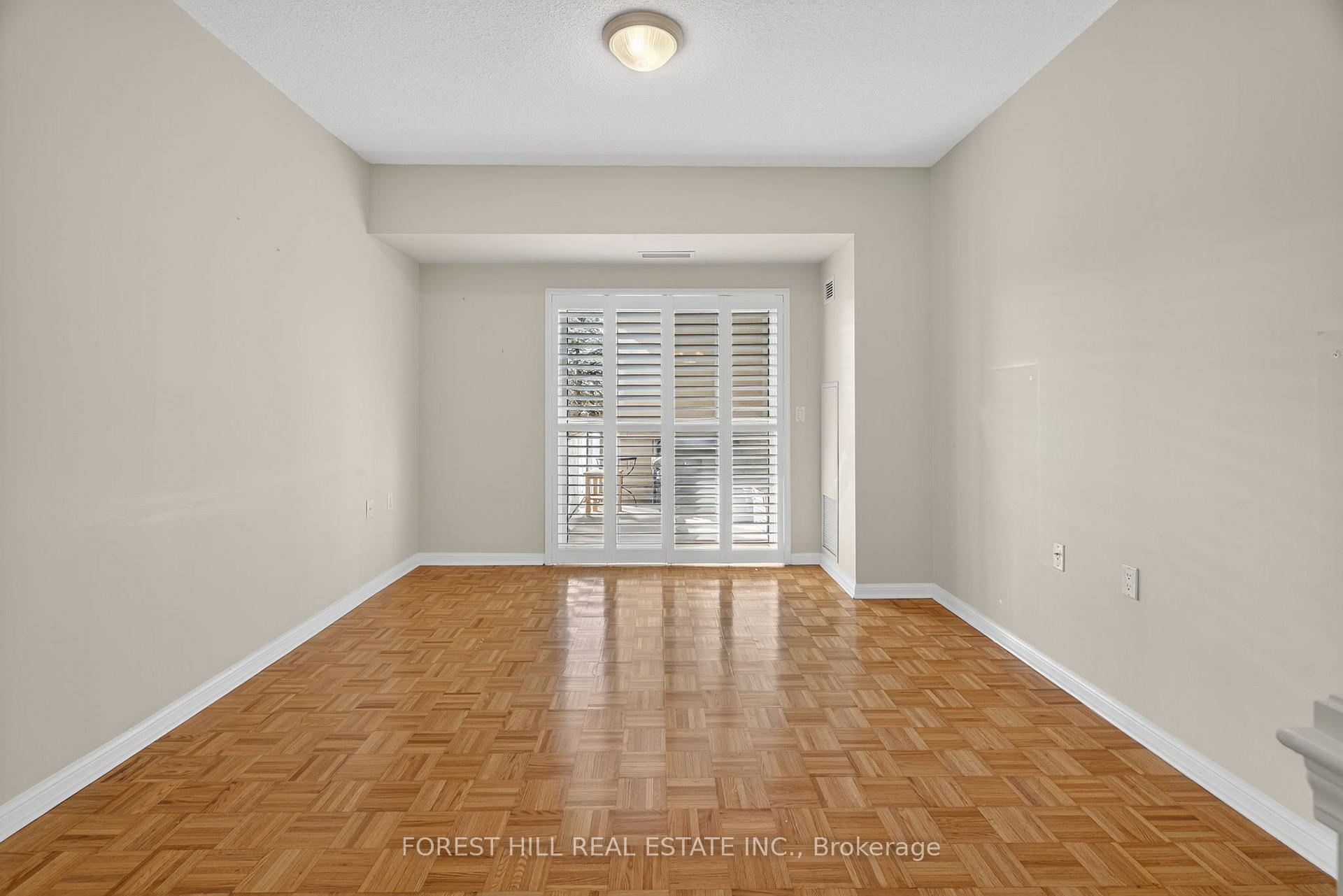 Photo 4 of Unit 115, 2500 Rutherford Road, Vaughan, Maple — HOMEH