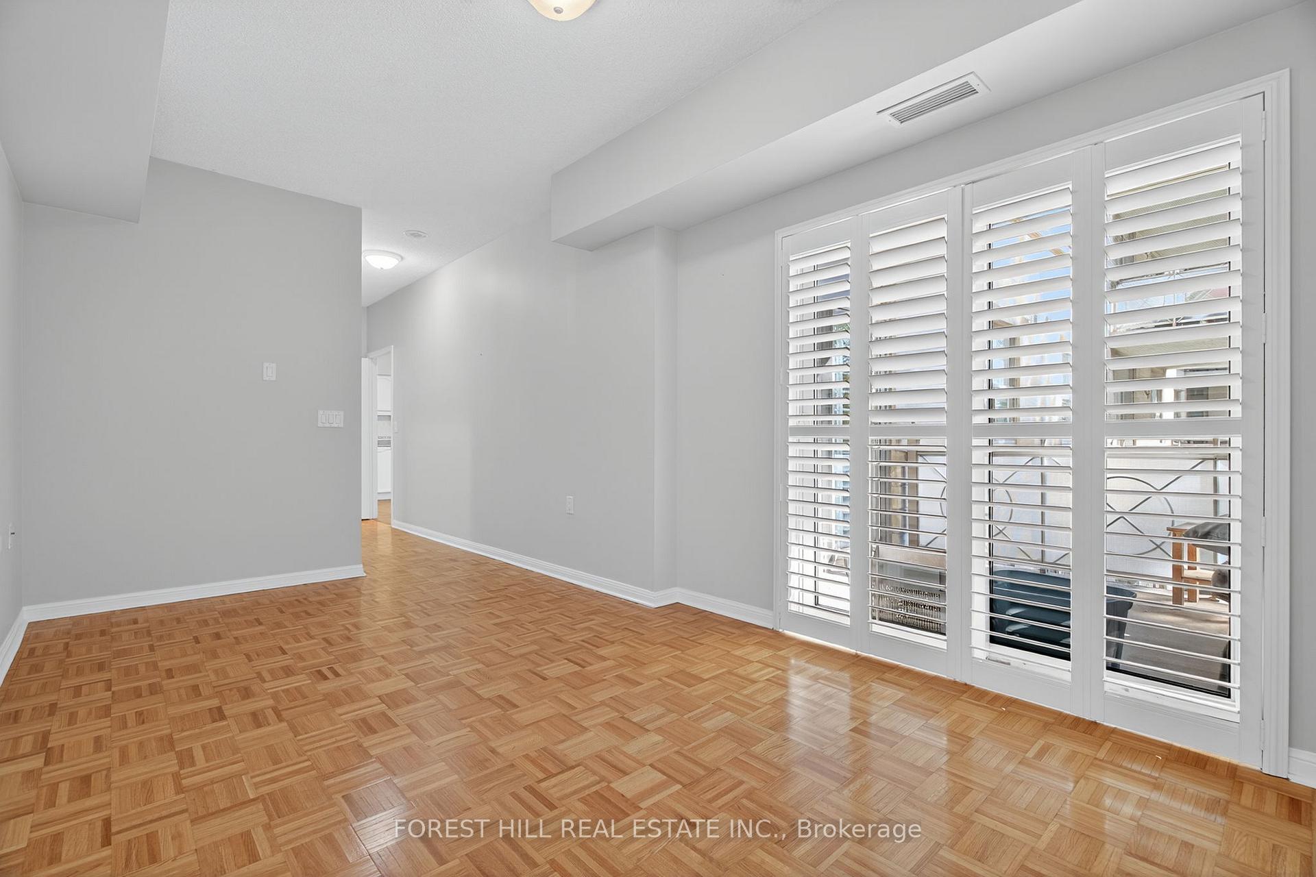 Photo 7 of Unit 115, 2500 Rutherford Road, Vaughan, Maple — HOMEH