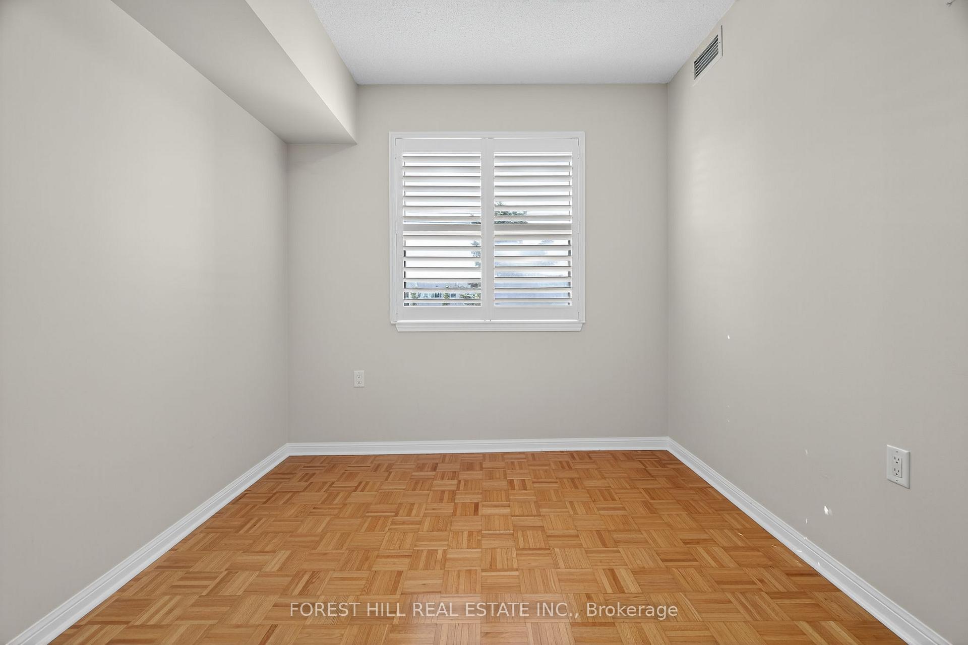 Photo 18 of Unit 115, 2500 Rutherford Road, Vaughan, Maple — HOMEH