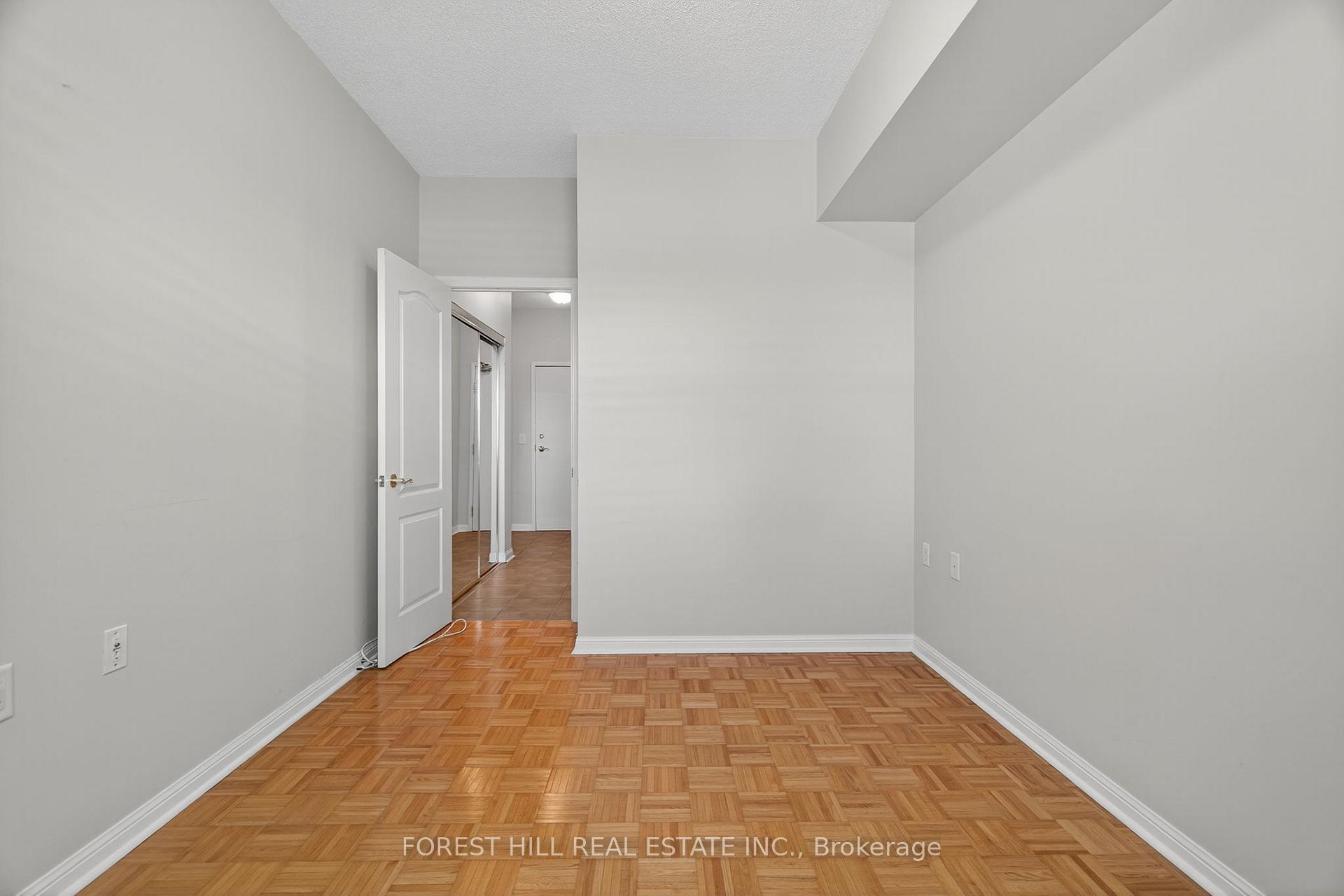 Photo 29 of Unit 115, 2500 Rutherford Road, Vaughan, Maple — HOMEH