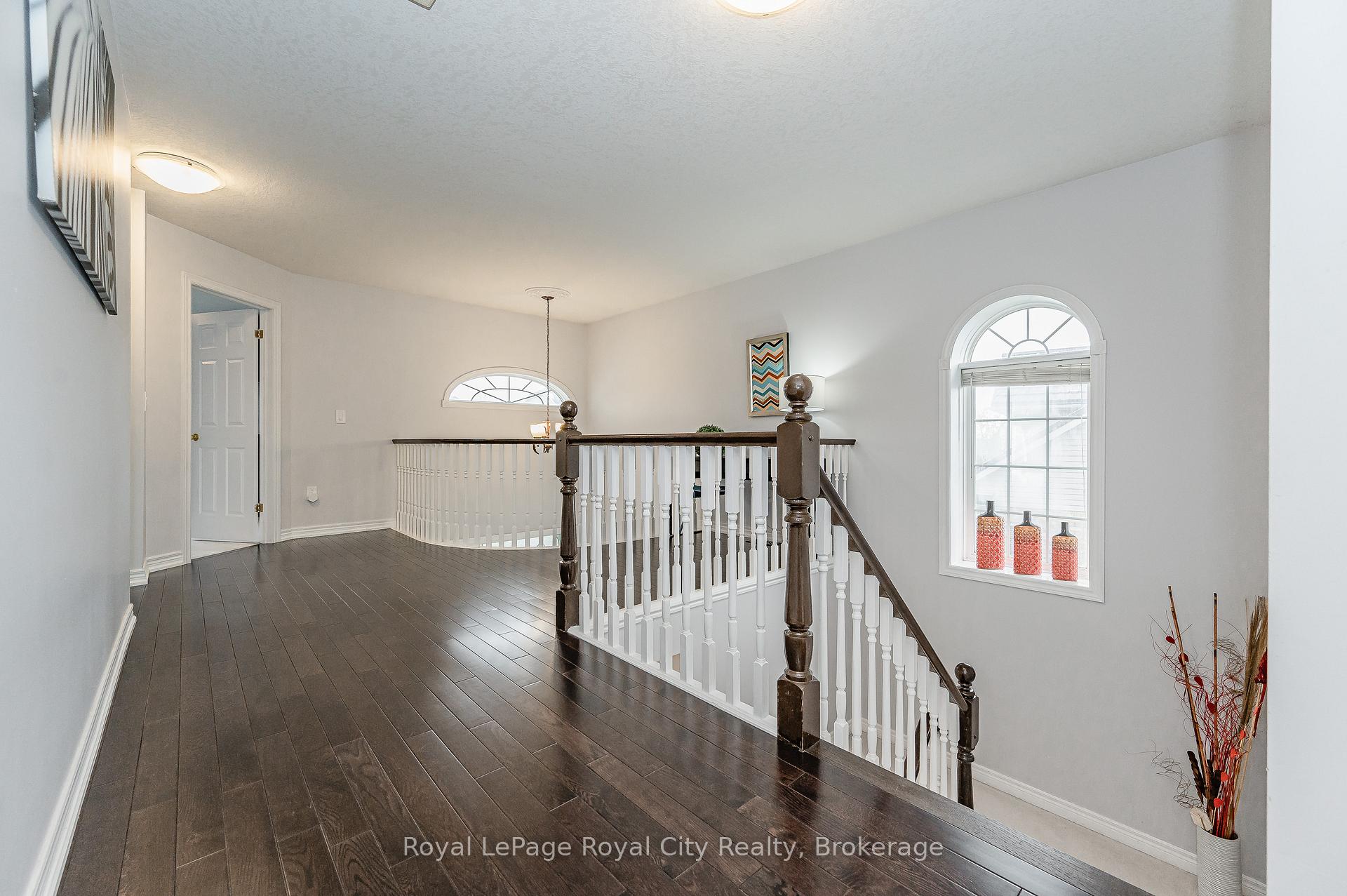 Photo 20 of 274 Farley Drive, Guelph, Pineridge/Westminster Woods — HOMEH