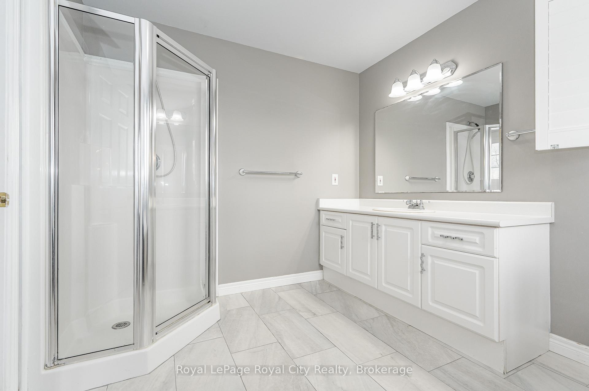 Photo 41 of 274 Farley Drive, Guelph, Pineridge/Westminster Woods — HOMEH