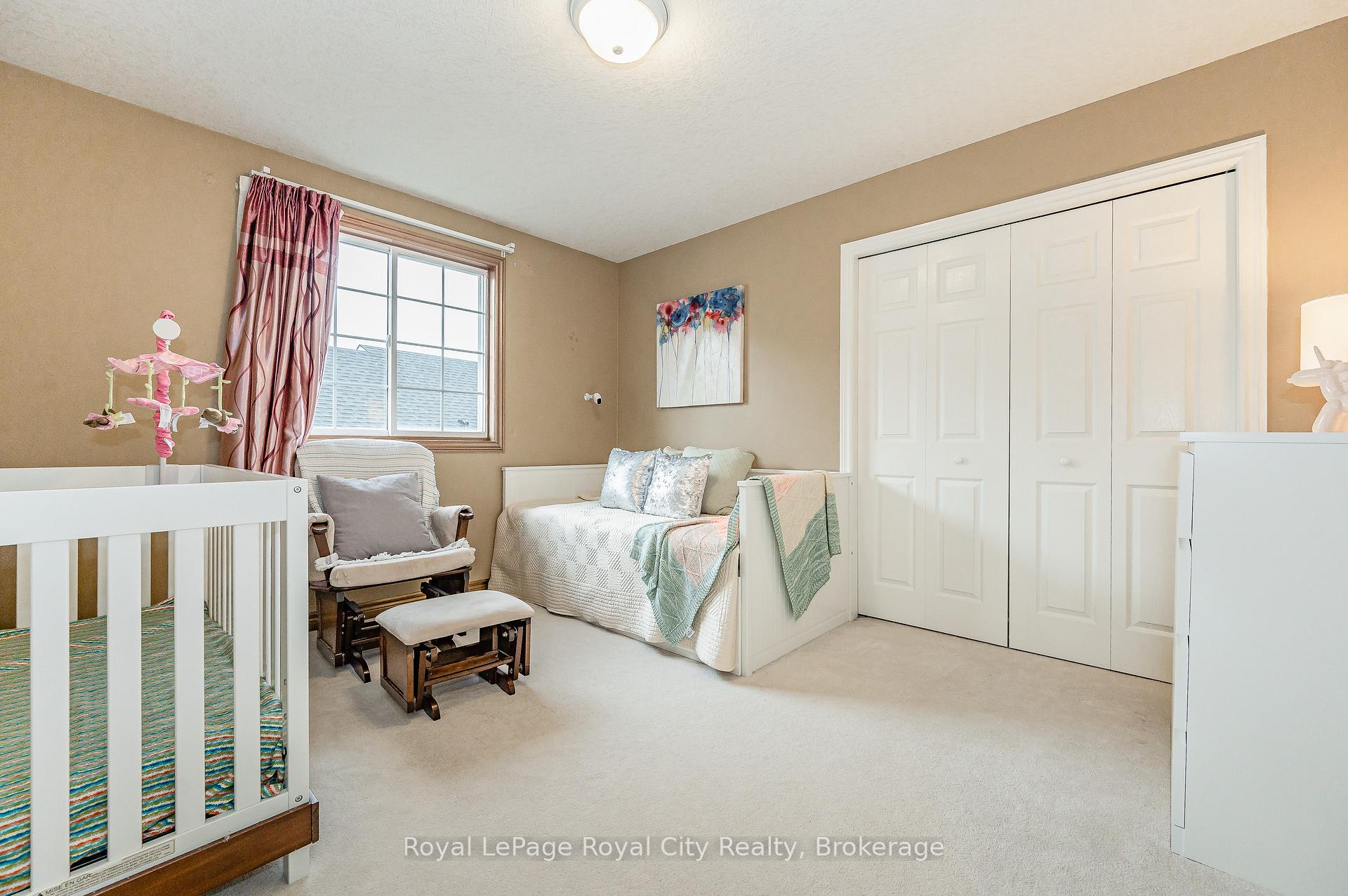 Photo 27 of 274 Farley Drive, Guelph, Pineridge/Westminster Woods — HOMEH