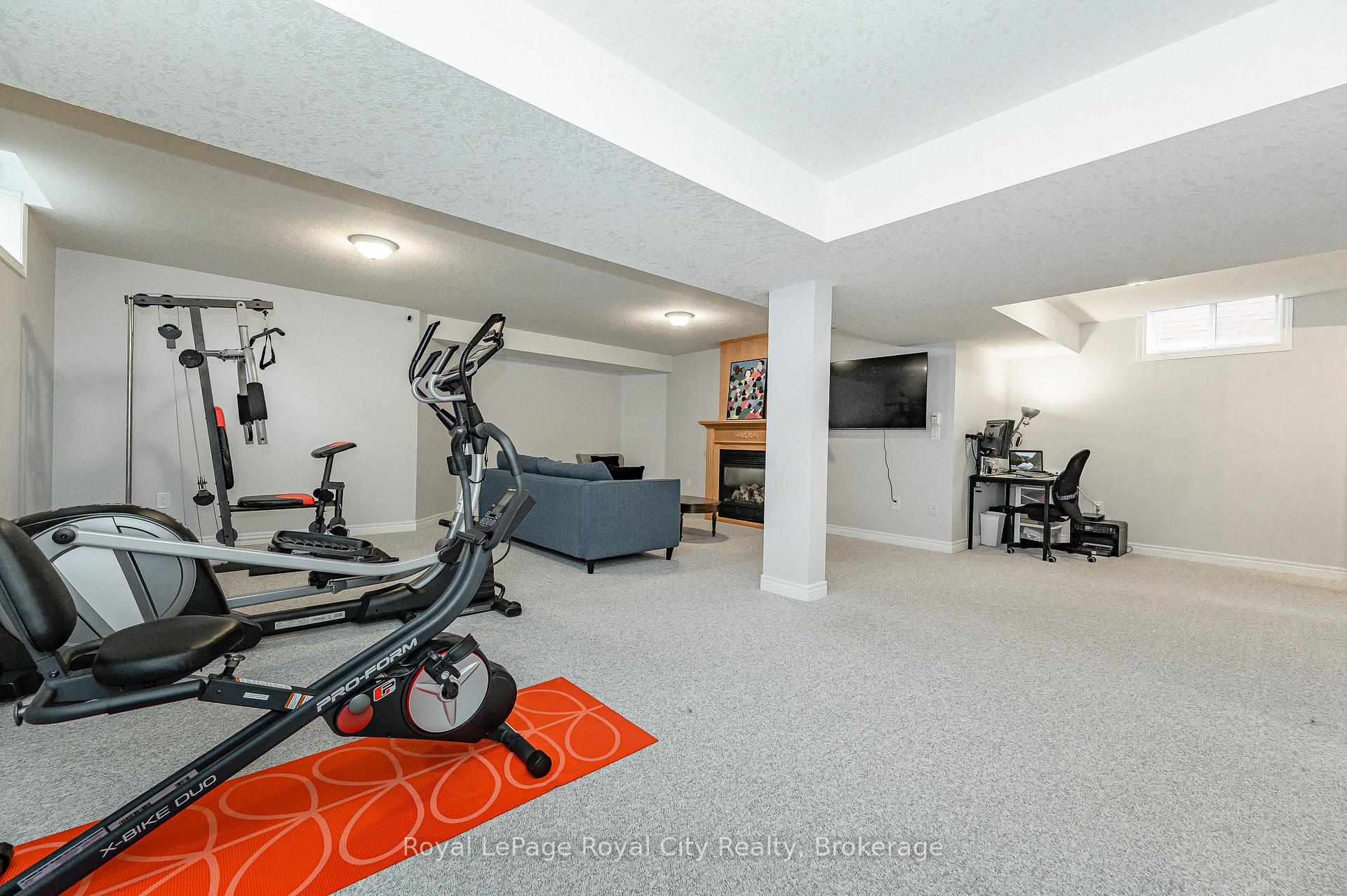 Photo 29 of 274 Farley Drive, Guelph, Pineridge/Westminster Woods — HOMEH