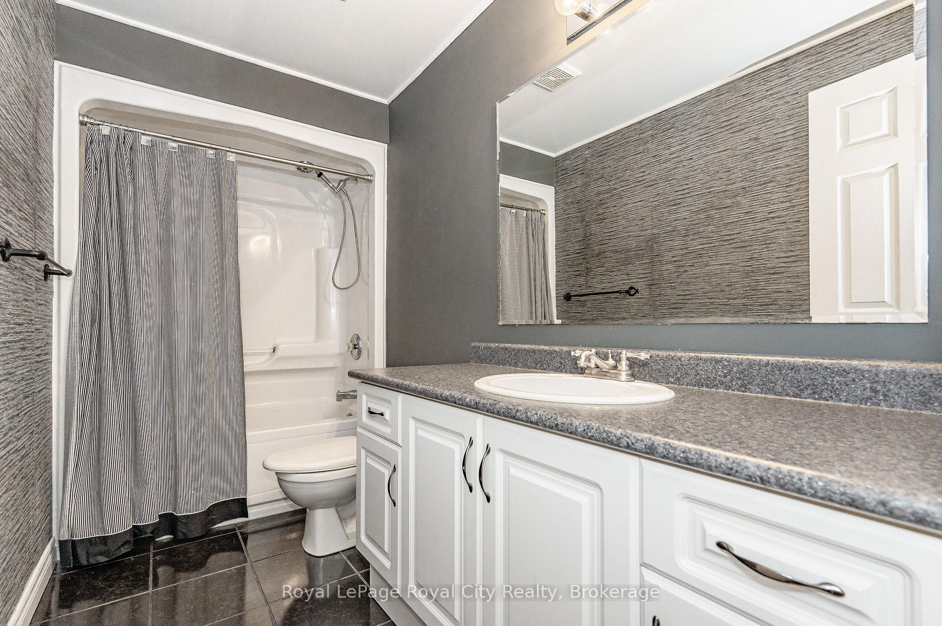 Photo 36 of 274 Farley Drive, Guelph, Pineridge/Westminster Woods — HOMEH
