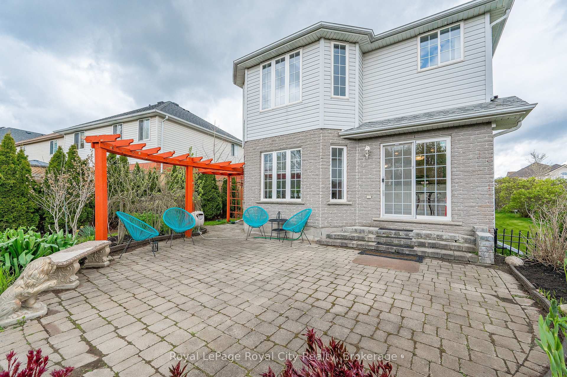 Photo 34 of 274 Farley Drive, Guelph, Pineridge/Westminster Woods — HOMEH