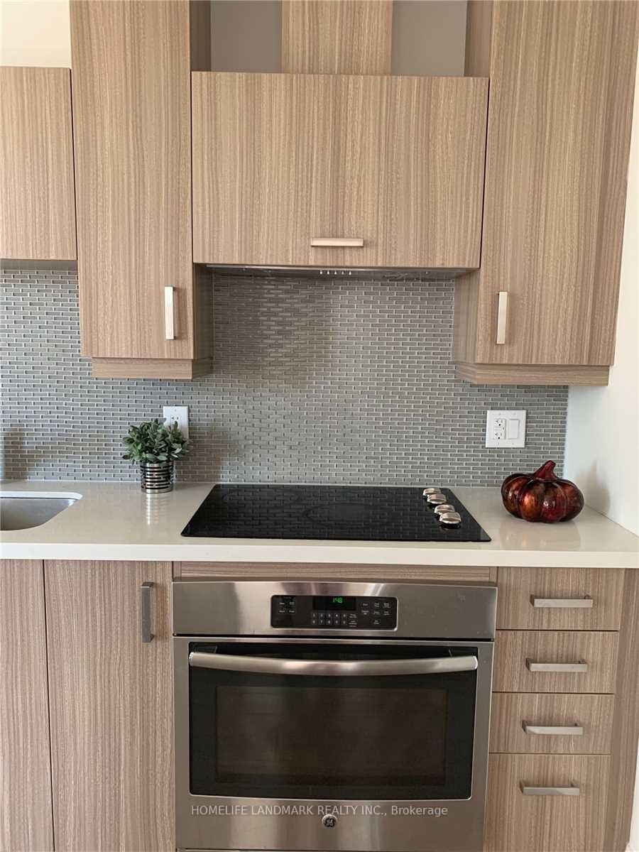 Photo 15 of Unit 330, 18 Uptown Drive, Markham, Unionville — HOMEH