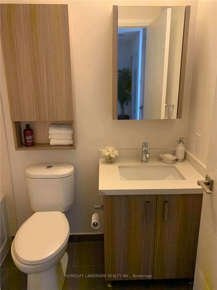 Photo 5 of Unit 330, 18 Uptown Drive, Markham, Unionville — HOMEH