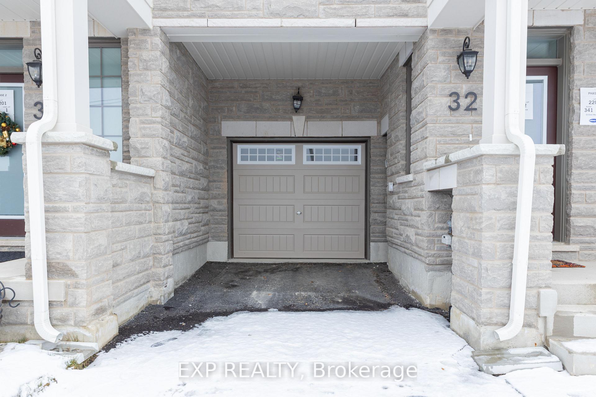 Photo 3 of 32 Elmer Moss Avenue, Caledon, Rural Caledon — HOMEH