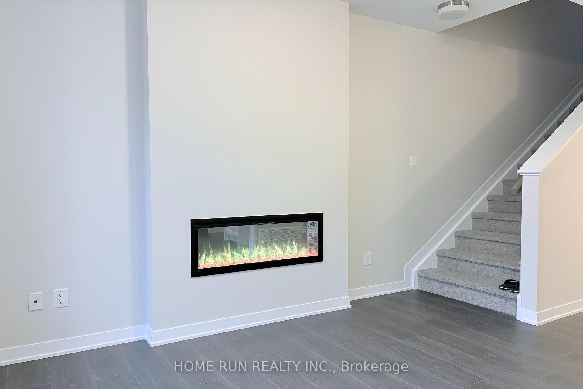 Photo 23 of 381 Les Emmerson Drive, Ottawa, Barrhaven - Heritage Park — HOMEH