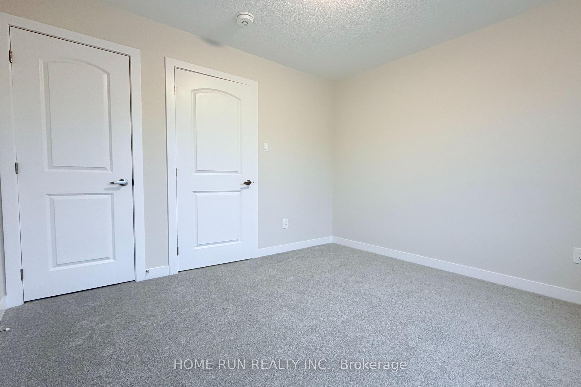 Photo 10 of 381 Les Emmerson Drive, Ottawa, Barrhaven - Heritage Park — HOMEH